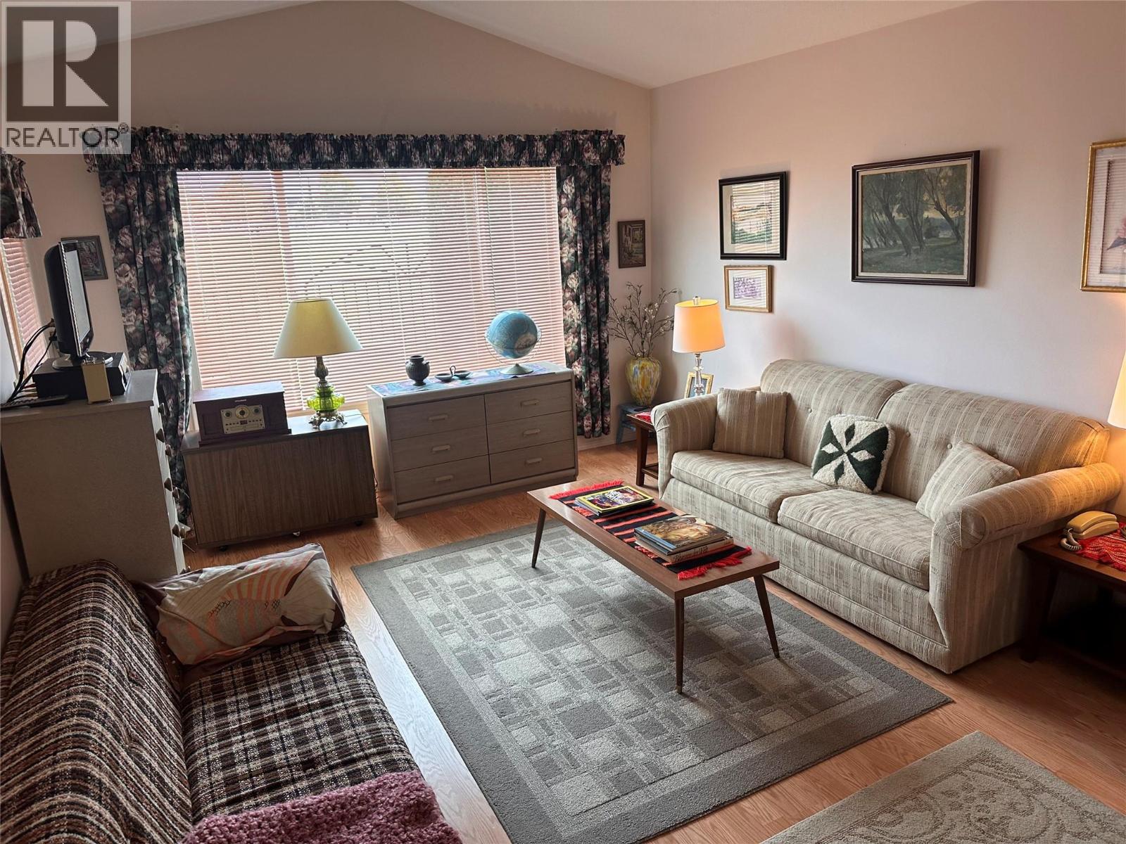 Picture for Unit #12, 1020 Lanfranco  Road https://www.cirrealty.ca/reb/bc/9/10365349_20.jpg