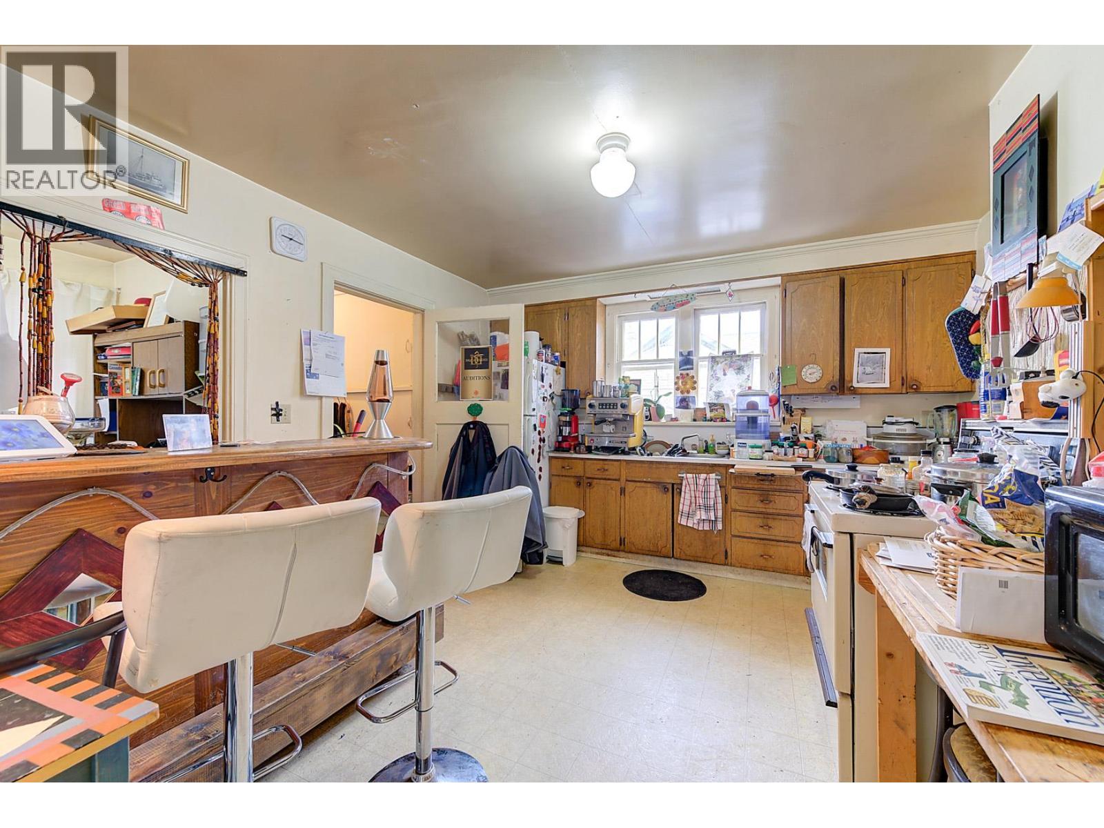 Picture for 1470 Richter  Street https://www.cirrealty.ca/reb/bc/9/10365599_12.jpg