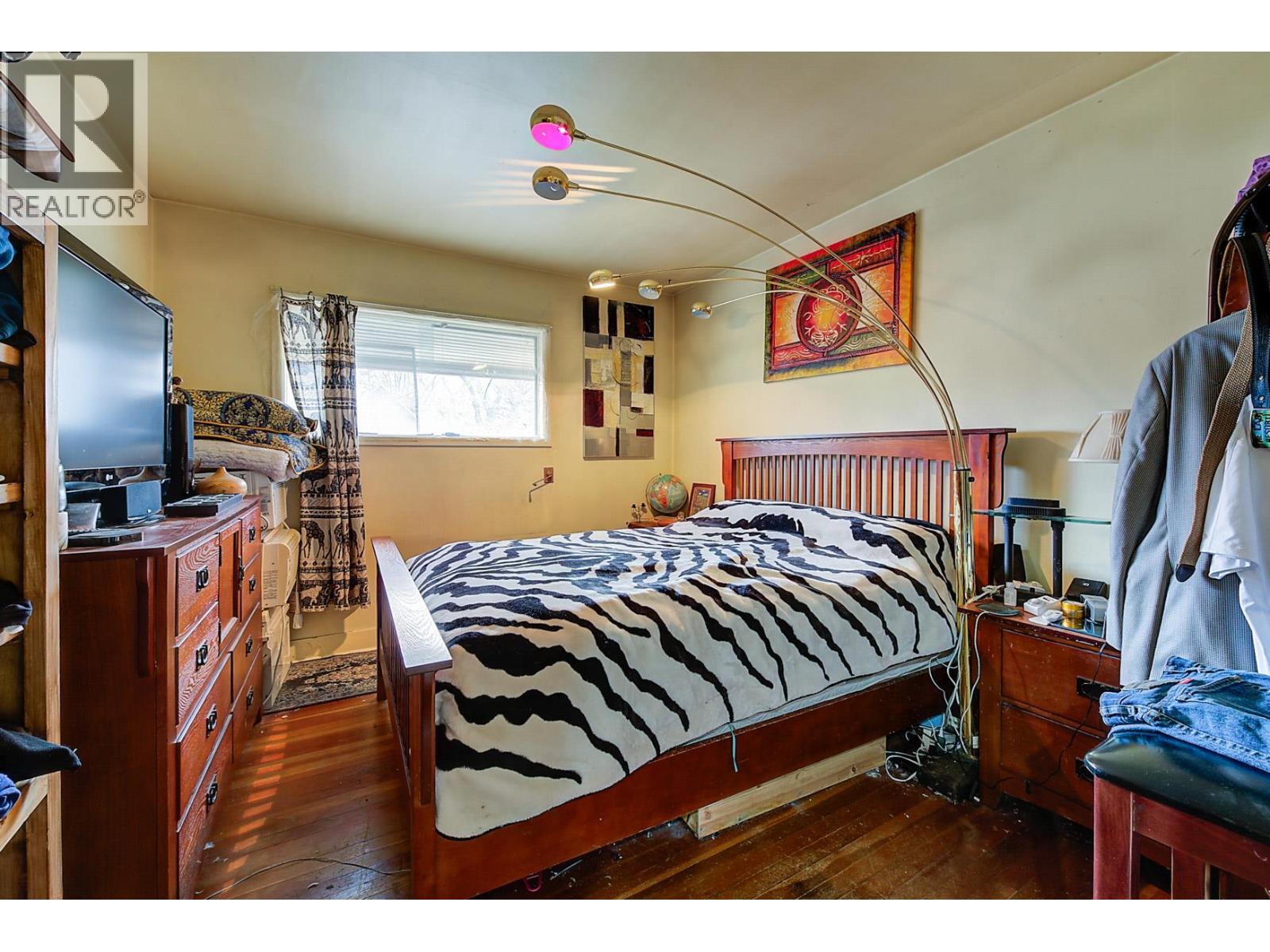 Picture for 1470 Richter  Street https://www.cirrealty.ca/reb/bc/9/10365599_14.jpg