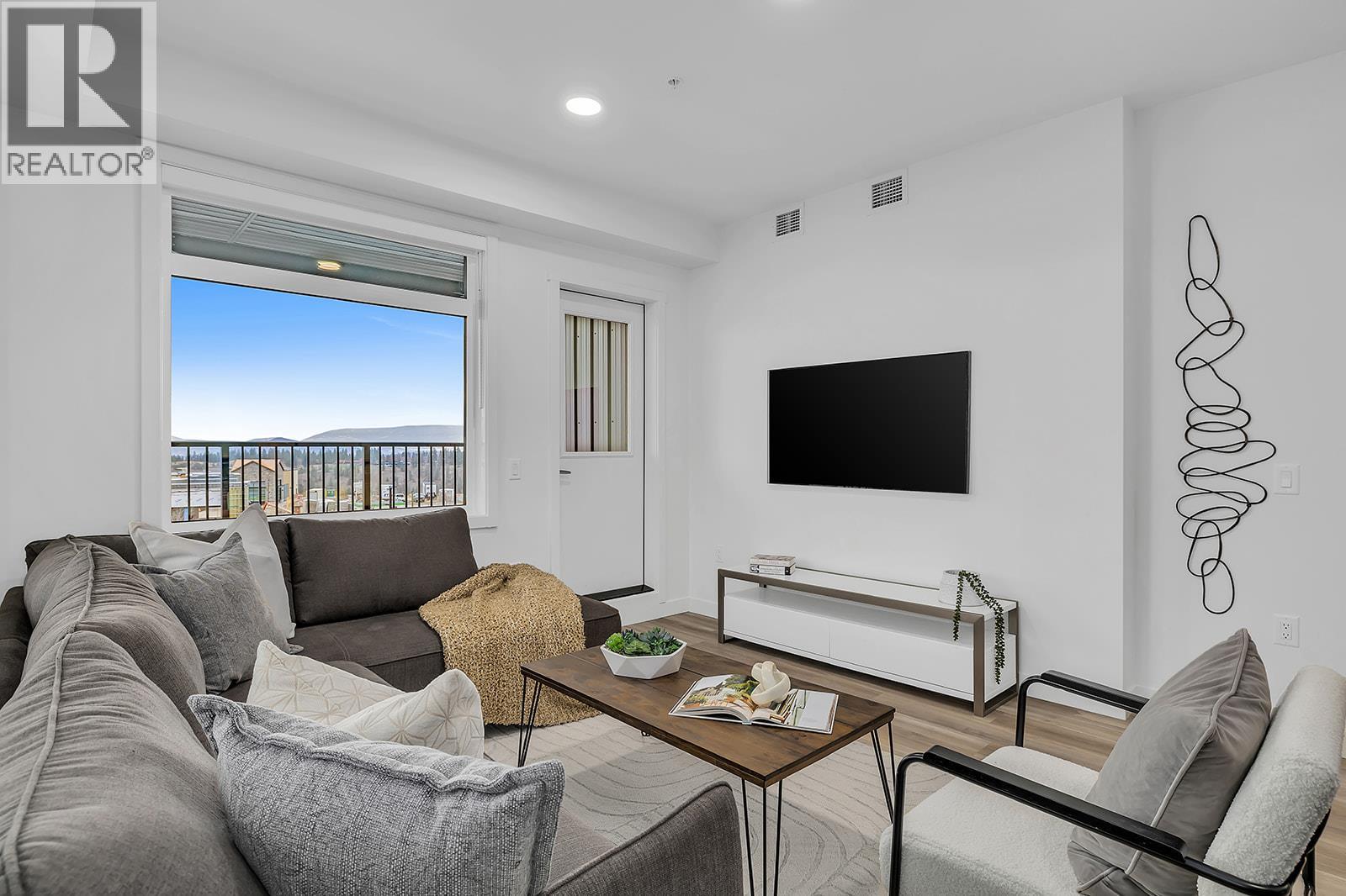 Picture for Unit #401, 1111 Frost  Road https://www.cirrealty.ca/reb/bc/9/10365649_12.jpg