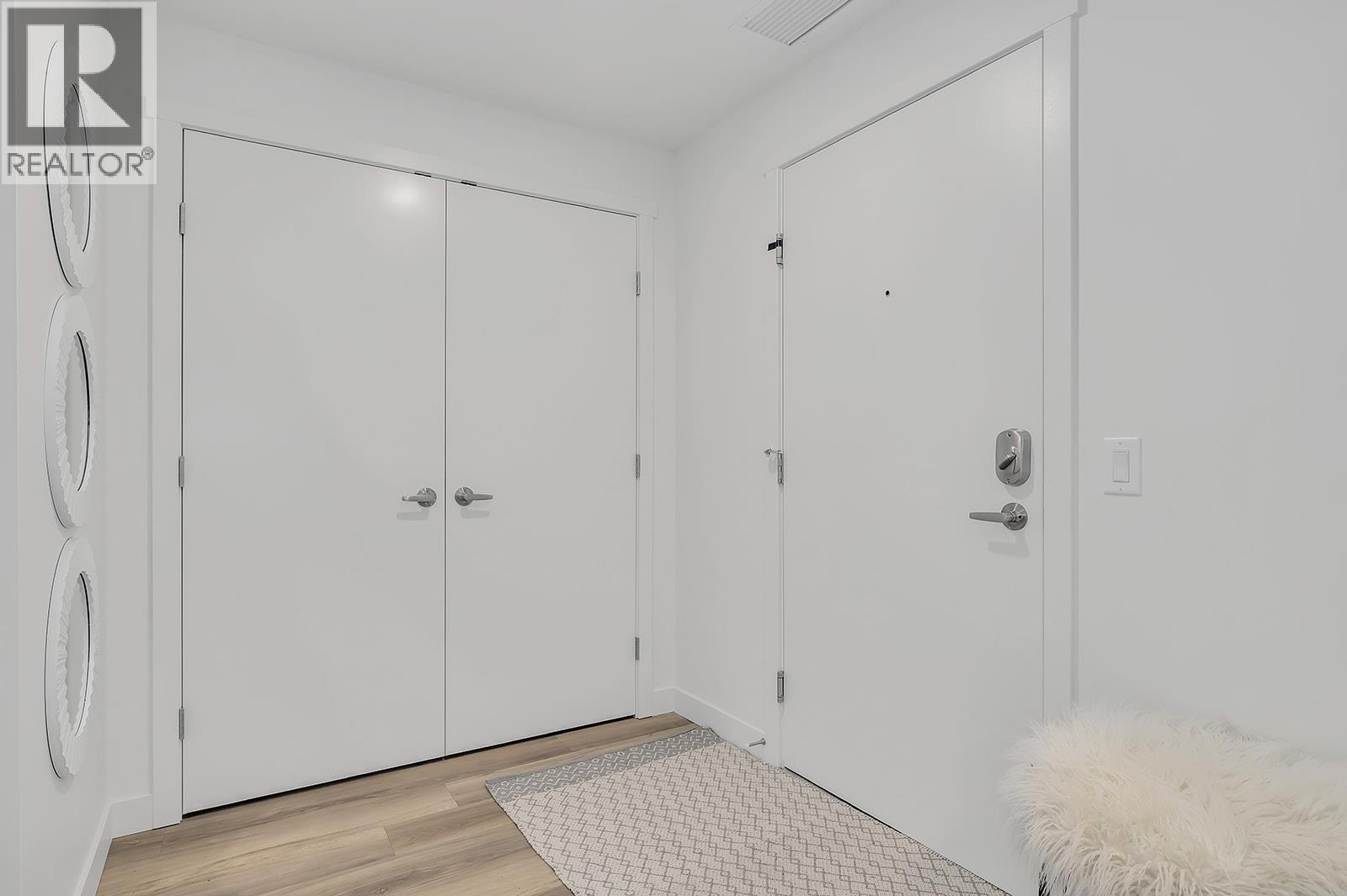 Picture for Unit #401, 1111 Frost  Road https://www.cirrealty.ca/reb/bc/9/10365649_25.jpg