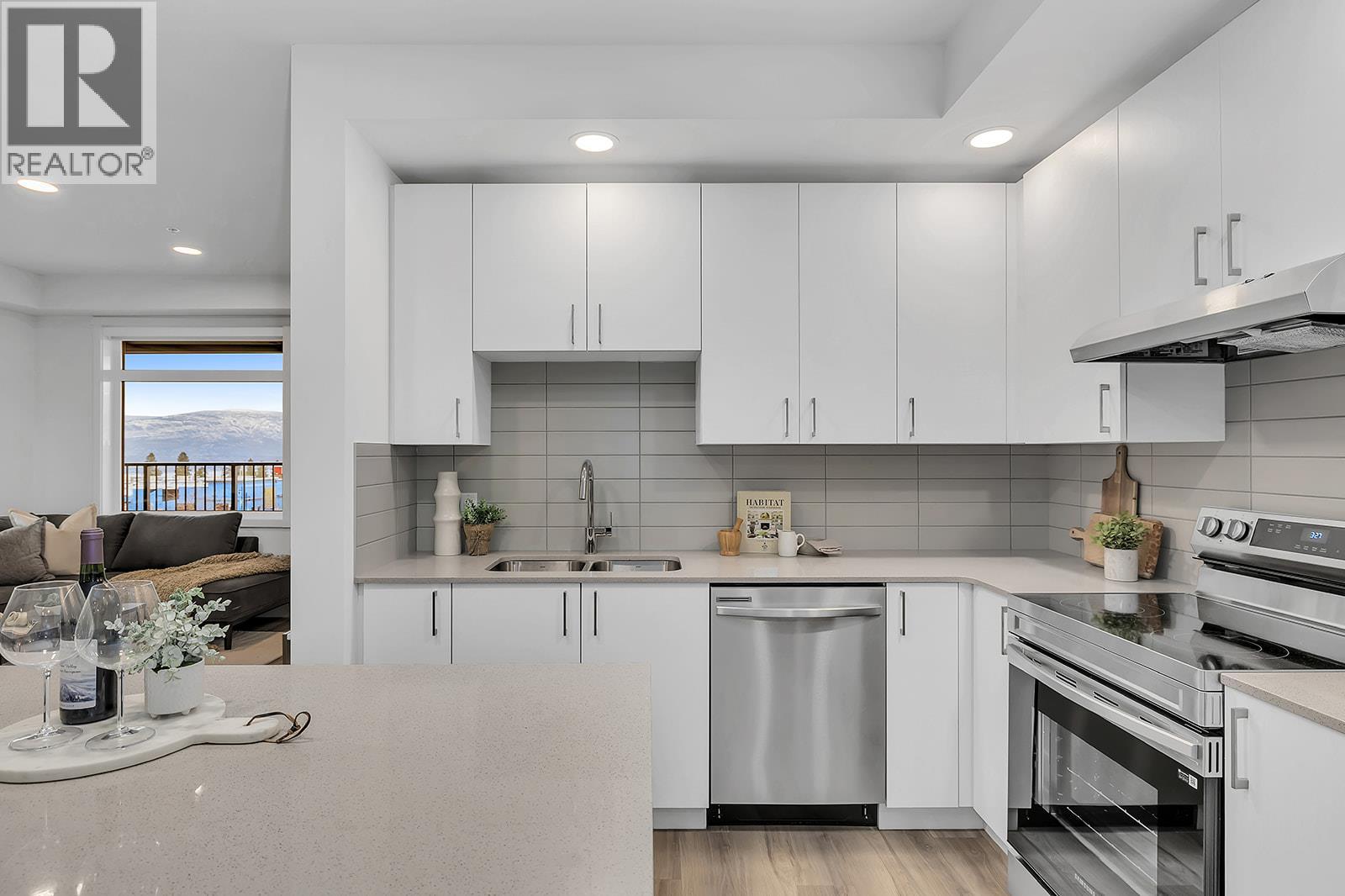 Picture for Unit #401, 1111 Frost  Road https://www.cirrealty.ca/reb/bc/9/10365649_7.jpg