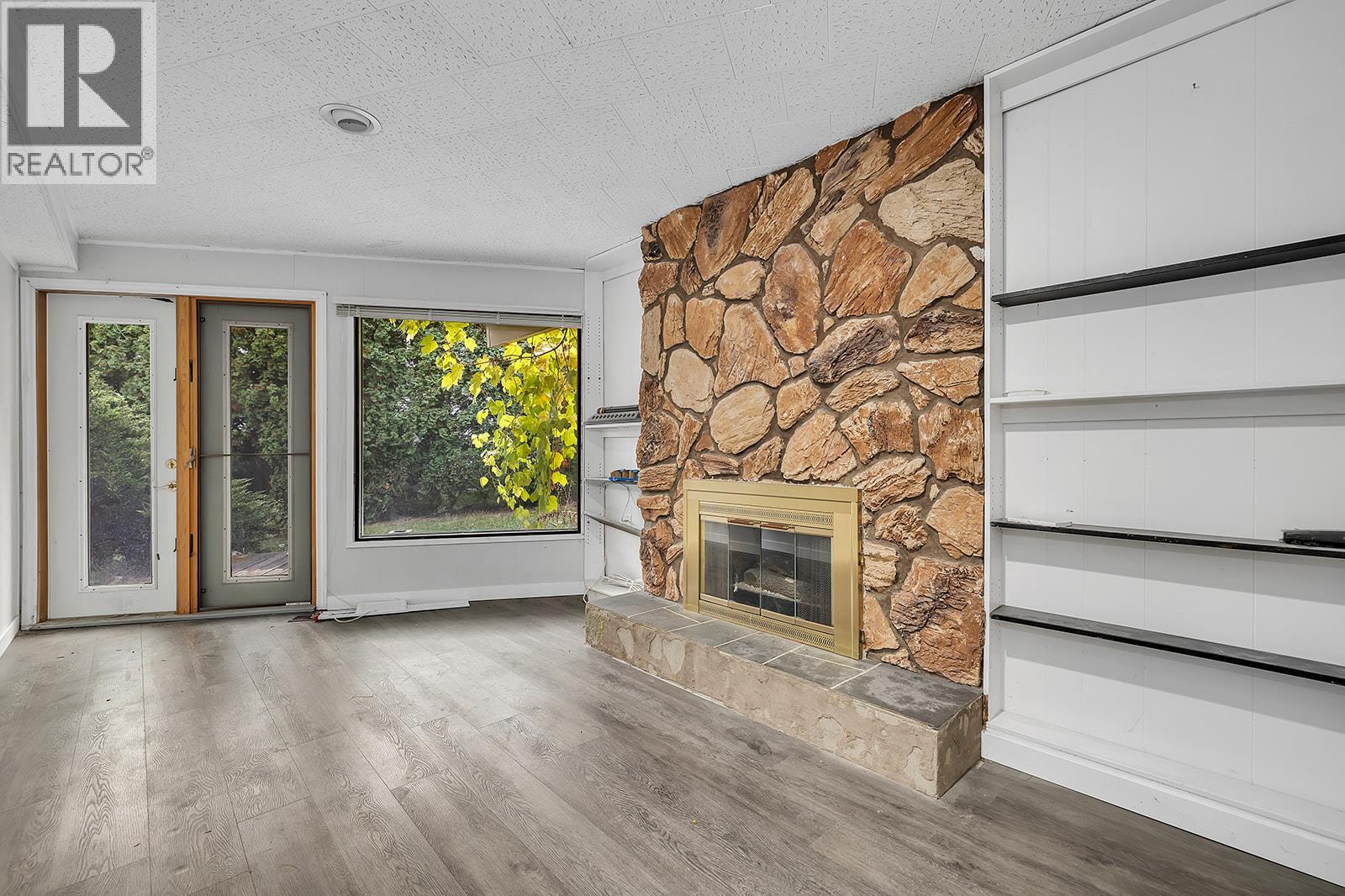 Picture for 154 Applebrooke  Crescent https://www.cirrealty.ca/reb/bc/9/10365739_13.jpg