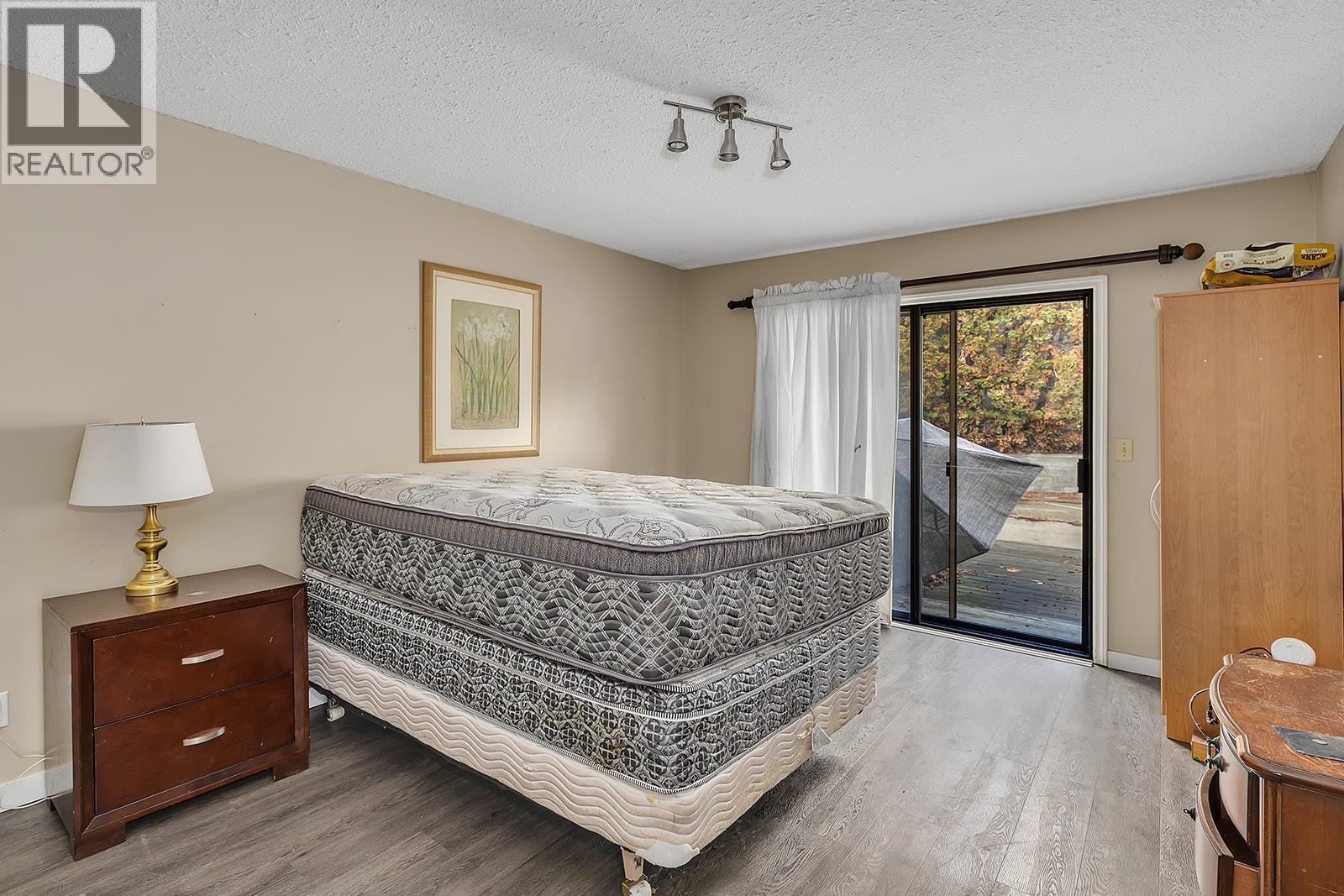 Picture for 154 Applebrooke  Crescent https://www.cirrealty.ca/reb/bc/9/10365739_17.jpg