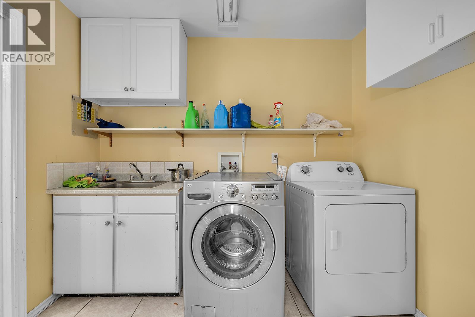 Picture for 154 Applebrooke  Crescent https://www.cirrealty.ca/reb/bc/9/10365739_18.jpg