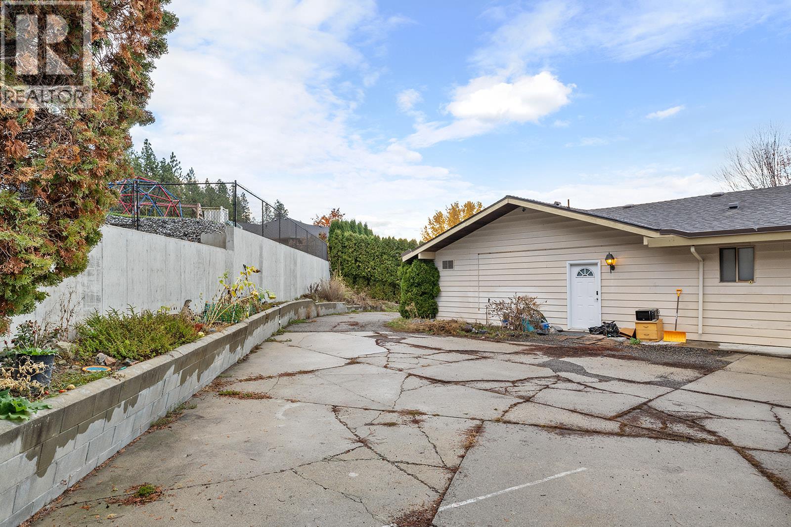 Picture for 154 Applebrooke  Crescent https://www.cirrealty.ca/reb/bc/9/10365739_9.jpg