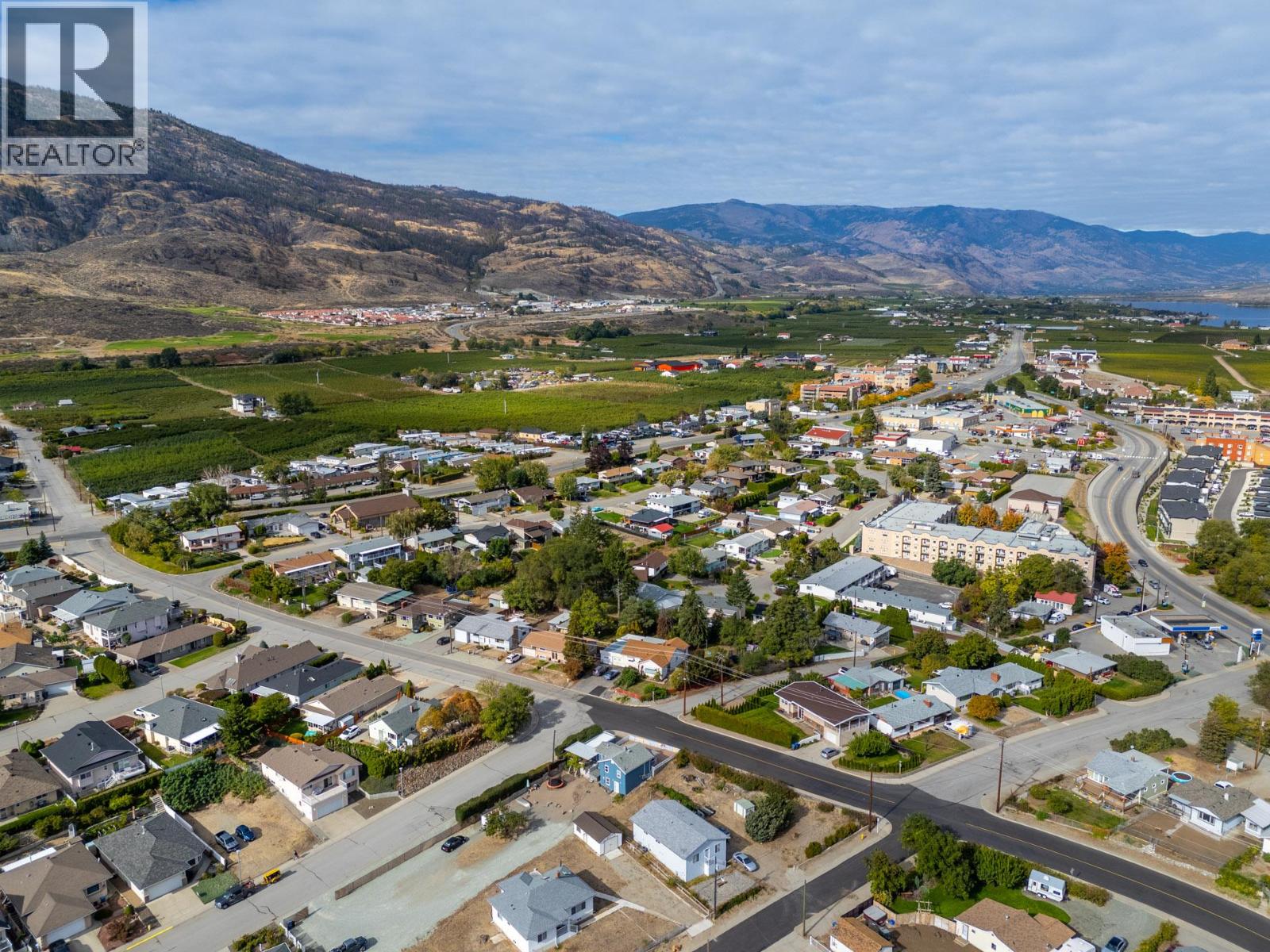 Picture for 7612 97th  Street https://www.cirrealty.ca/reb/bc/9/10365929_11.jpg