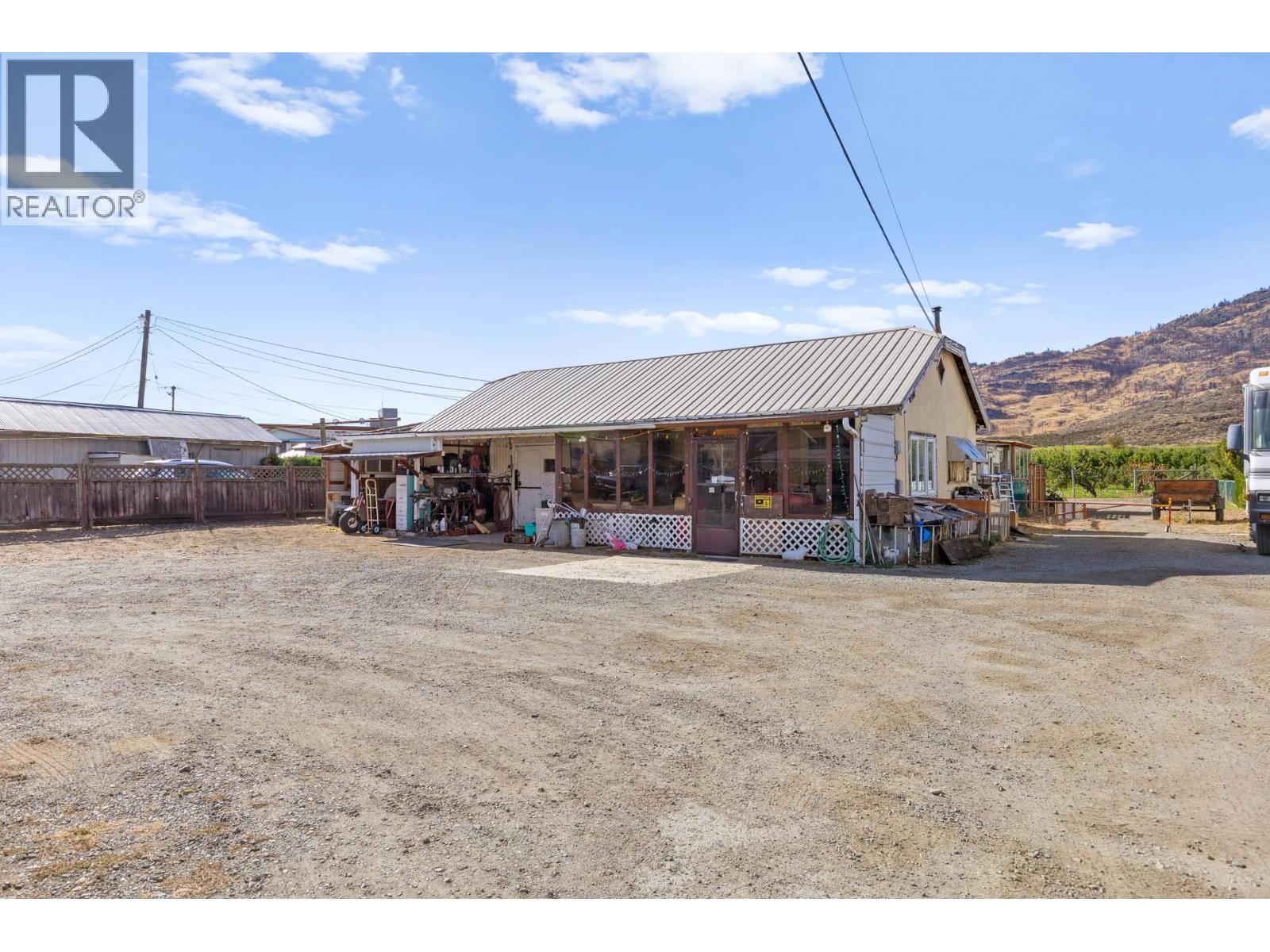 Picture for 7612 97th  Street https://www.cirrealty.ca/reb/bc/9/10365929_24.jpg