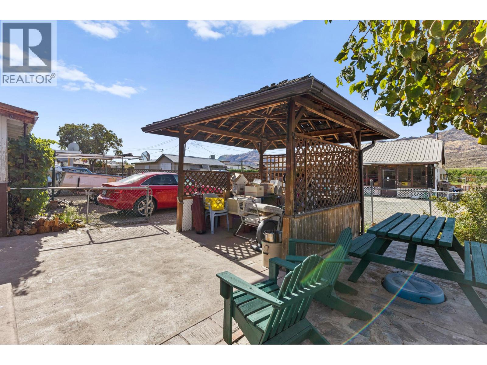 Picture for 7612 97th  Street https://www.cirrealty.ca/reb/bc/9/10365929_29.jpg