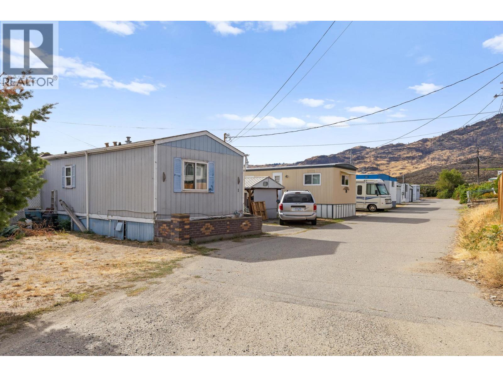 Picture for 7612 97th  Street https://www.cirrealty.ca/reb/bc/9/10365929_38.jpg