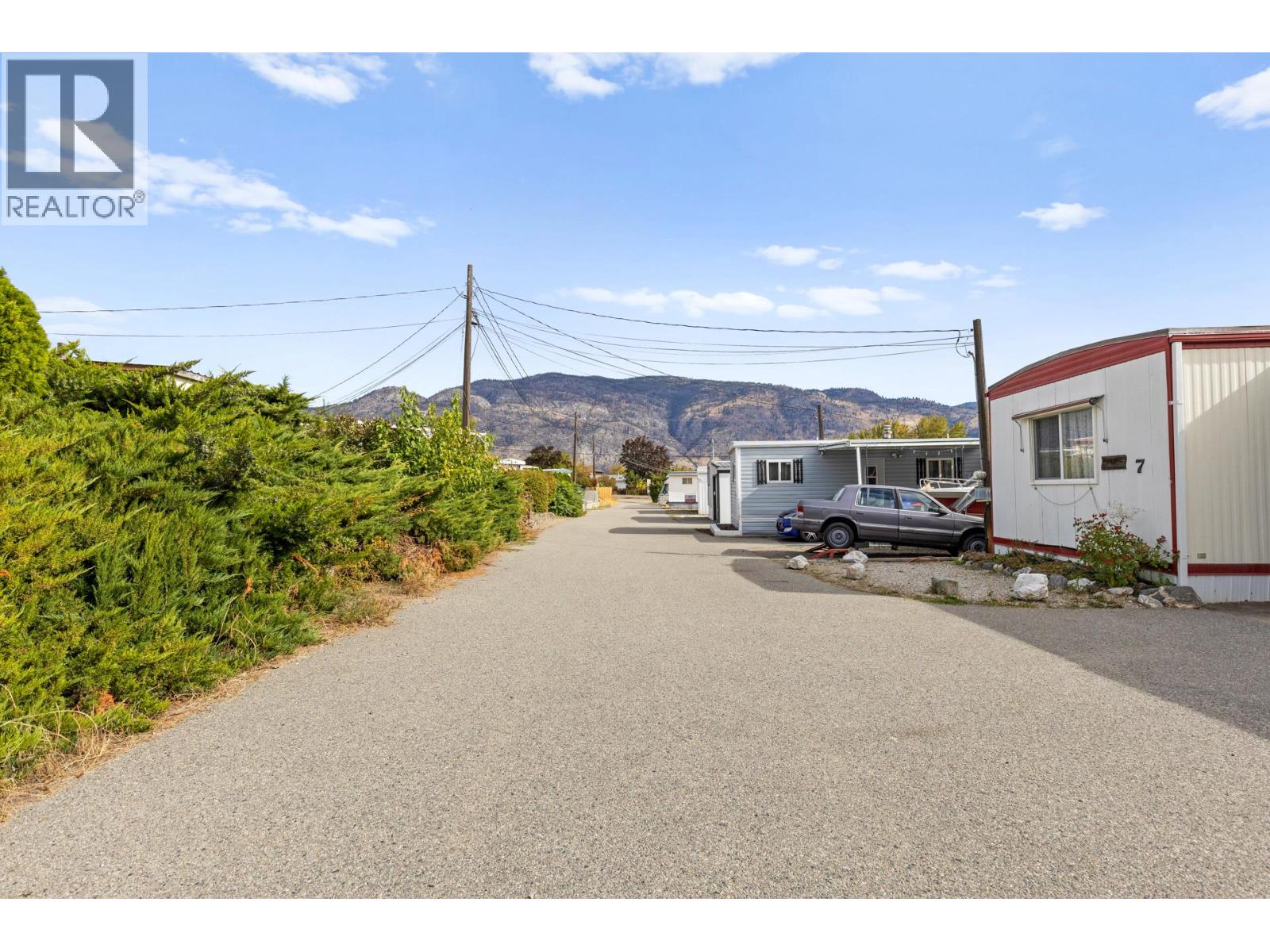 Picture for 7612 97th  Street https://www.cirrealty.ca/reb/bc/9/10365929_41.jpg