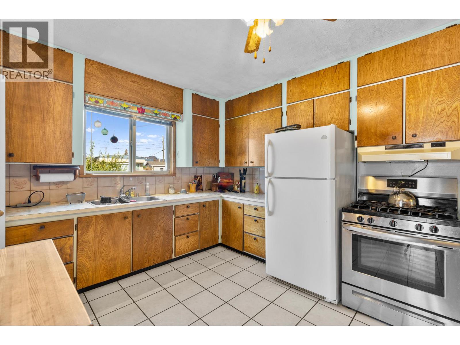 Picture for 7612 97th  Street https://www.cirrealty.ca/reb/bc/9/10365929_48.jpg