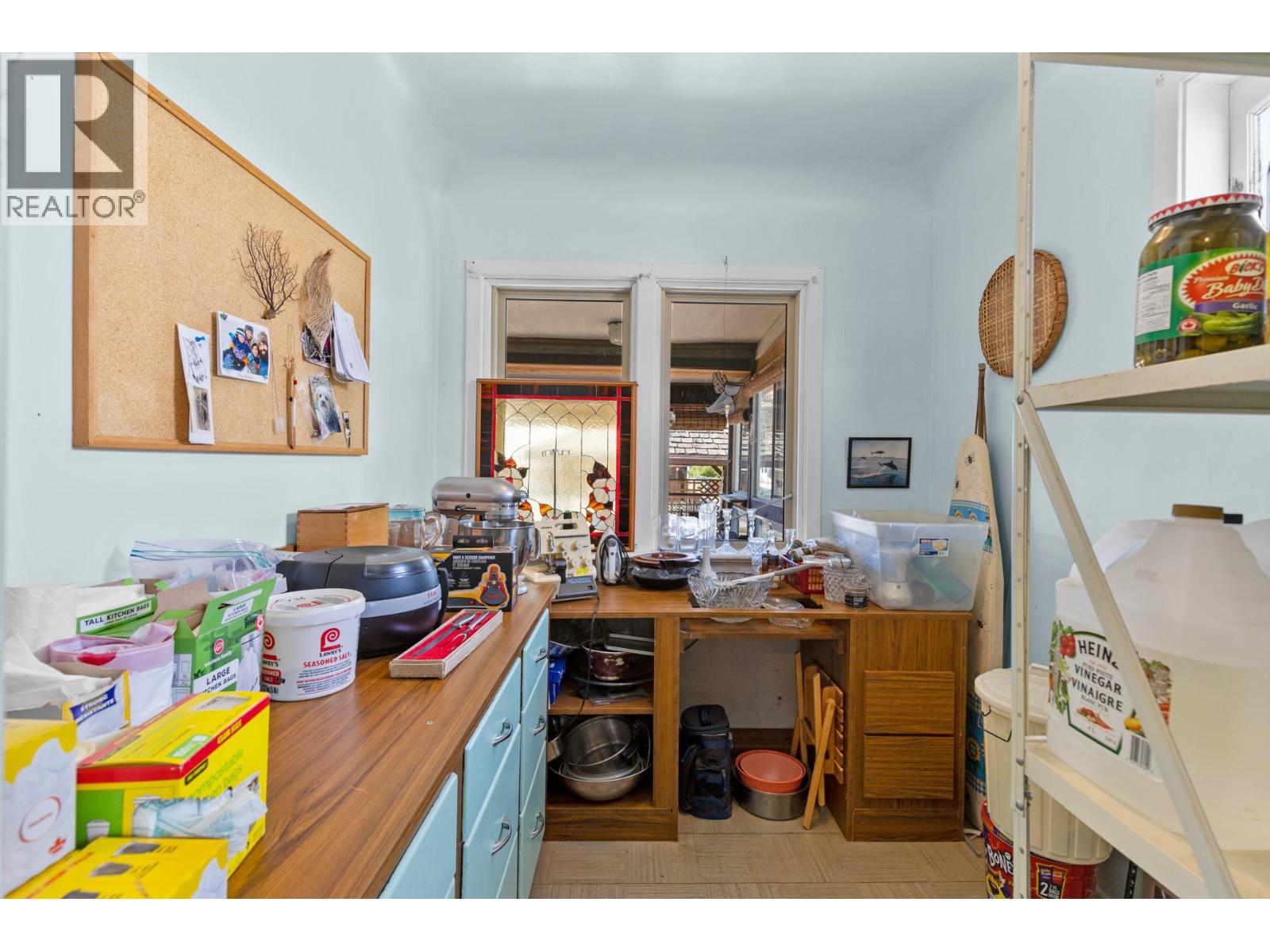 Picture for 7612 97th  Street https://www.cirrealty.ca/reb/bc/9/10365929_51.jpg