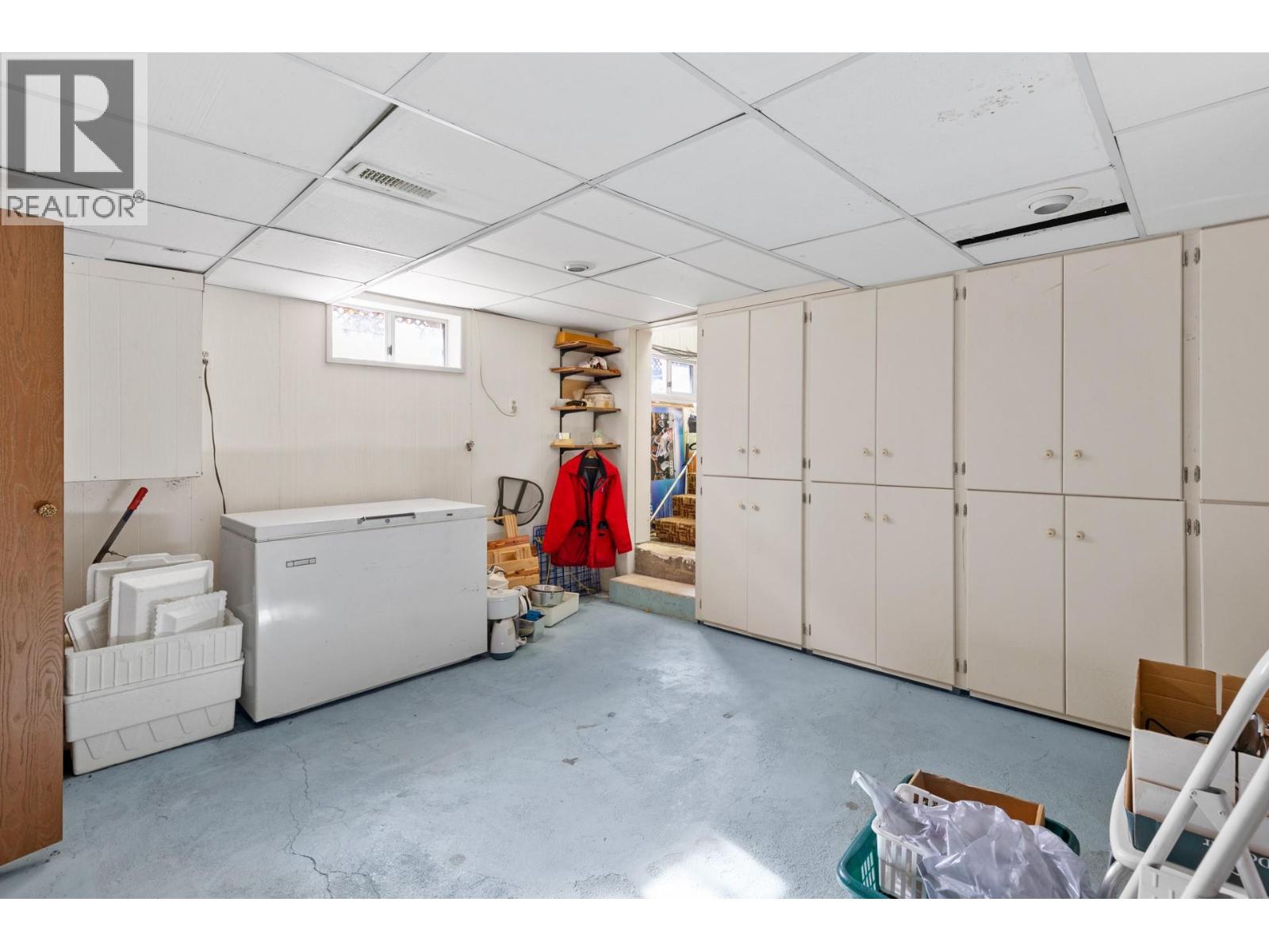 Picture for 7612 97th  Street https://www.cirrealty.ca/reb/bc/9/10365929_65.jpg