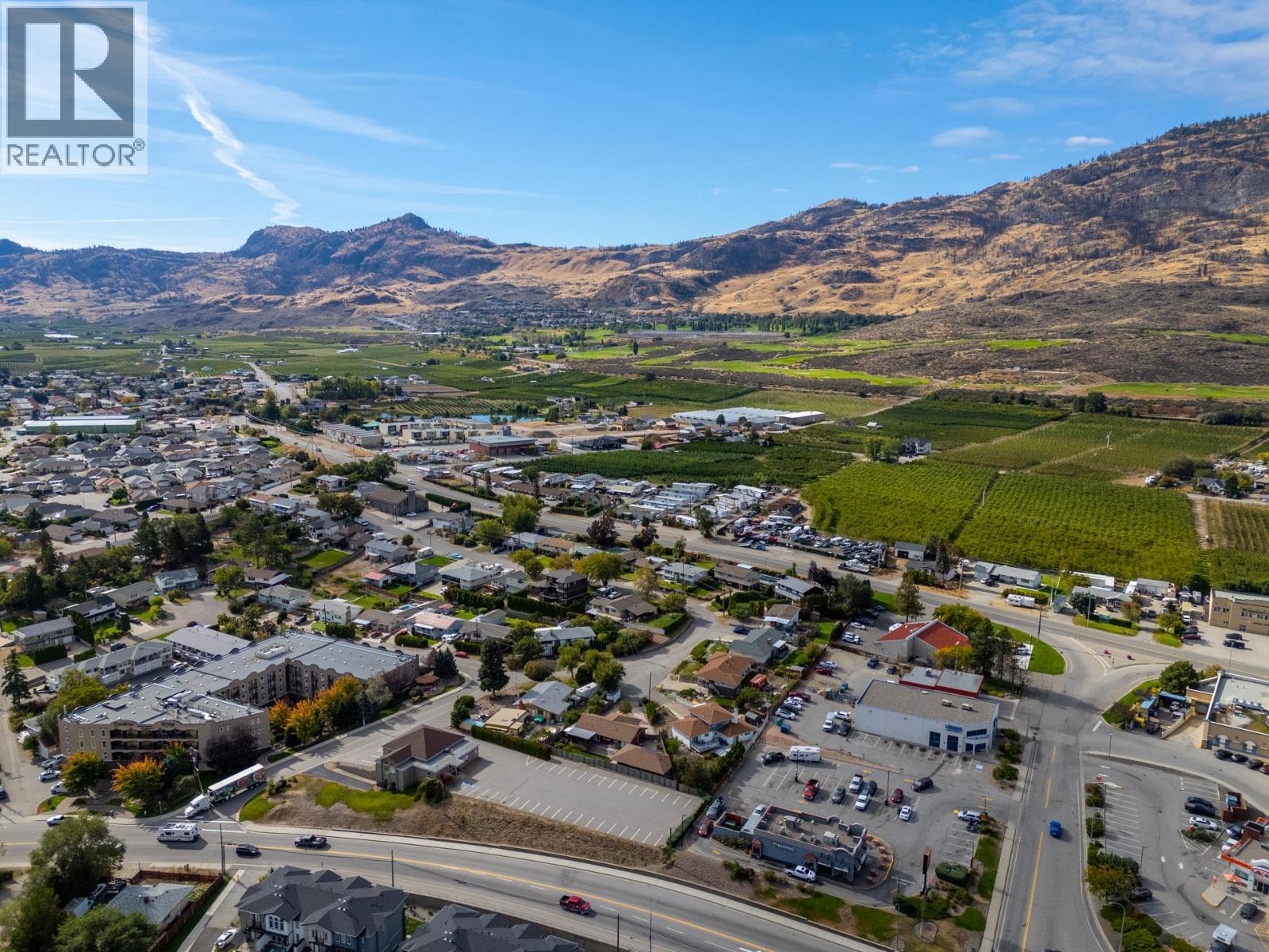 Picture for 7612 97th  Street https://www.cirrealty.ca/reb/bc/9/10365929_7.jpg