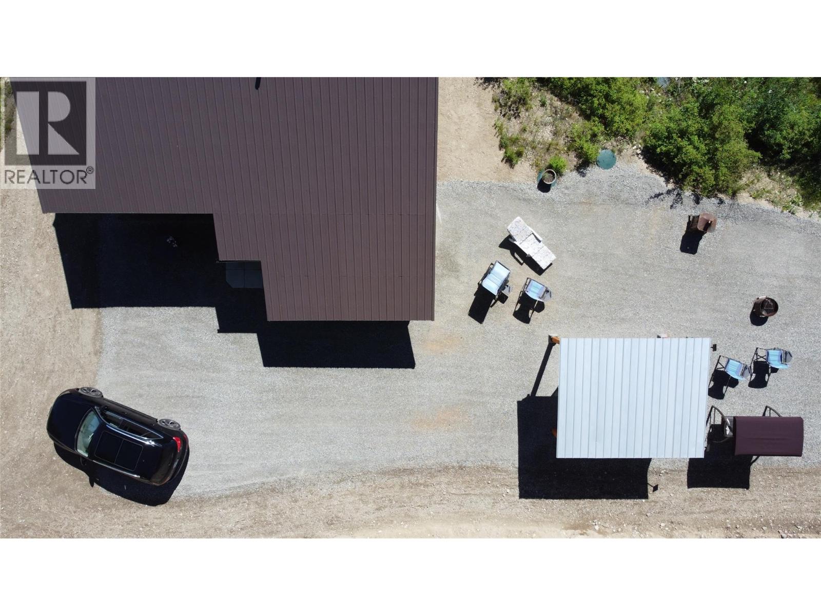 Picture for 3445 Blythe-Rhone  Road https://www.cirrealty.ca/reb/bc/9/10365989_14.jpg