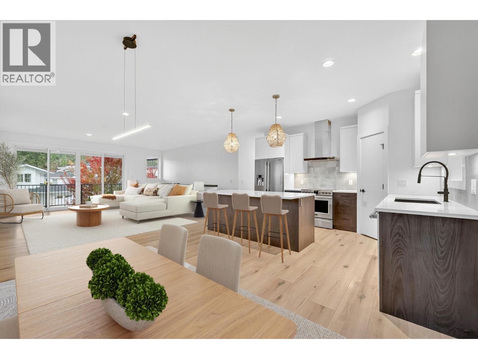 Picture for 135 Echo Ridge  Drive https://www.cirrealty.ca/reb/bc/9/10365999_18.jpg