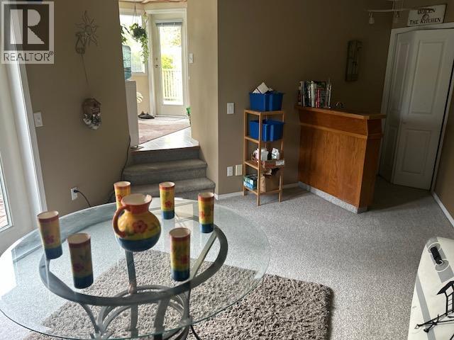 Picture for 3599 Lakeshore  Road https://www.cirrealty.ca/reb/bc/9/10366019_10.jpg