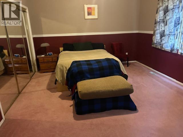 Picture for 3599 Lakeshore  Road https://www.cirrealty.ca/reb/bc/9/10366019_11.jpg