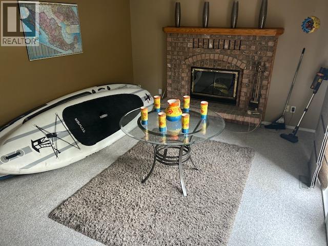 Picture for 3599 Lakeshore  Road https://www.cirrealty.ca/reb/bc/9/10366019_9.jpg