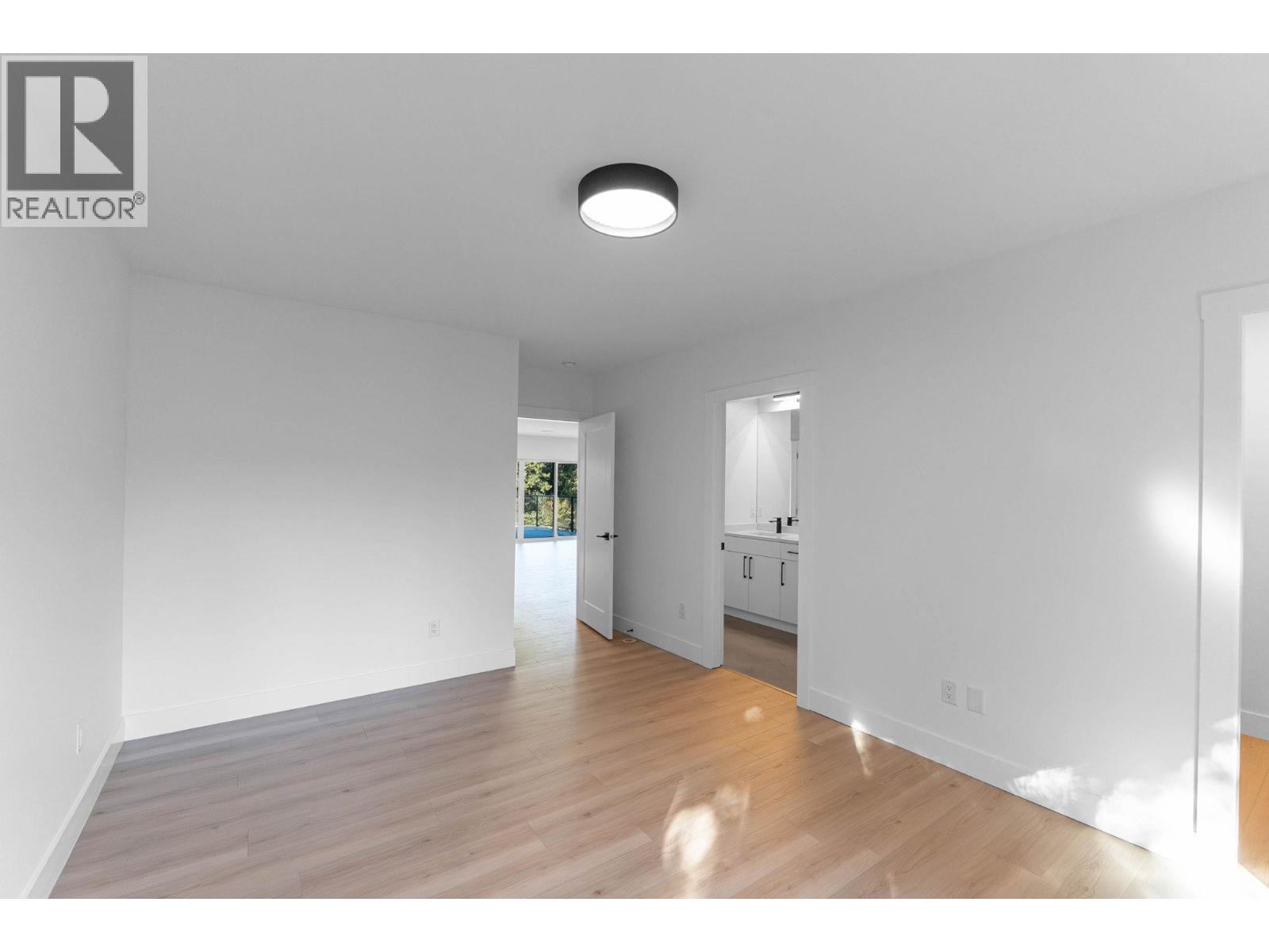 Picture for 4630 McClure  Road https://www.cirrealty.ca/reb/bc/9/10366039_45.jpg