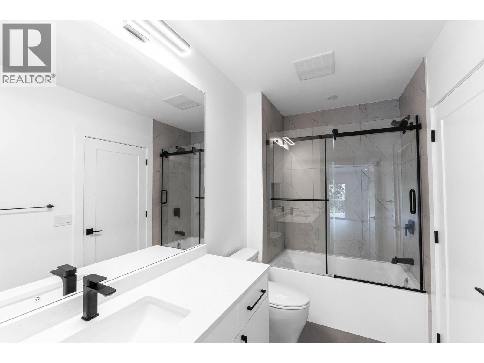 Picture for 4630 McClure  Road https://www.cirrealty.ca/reb/bc/9/10366039_46.jpg