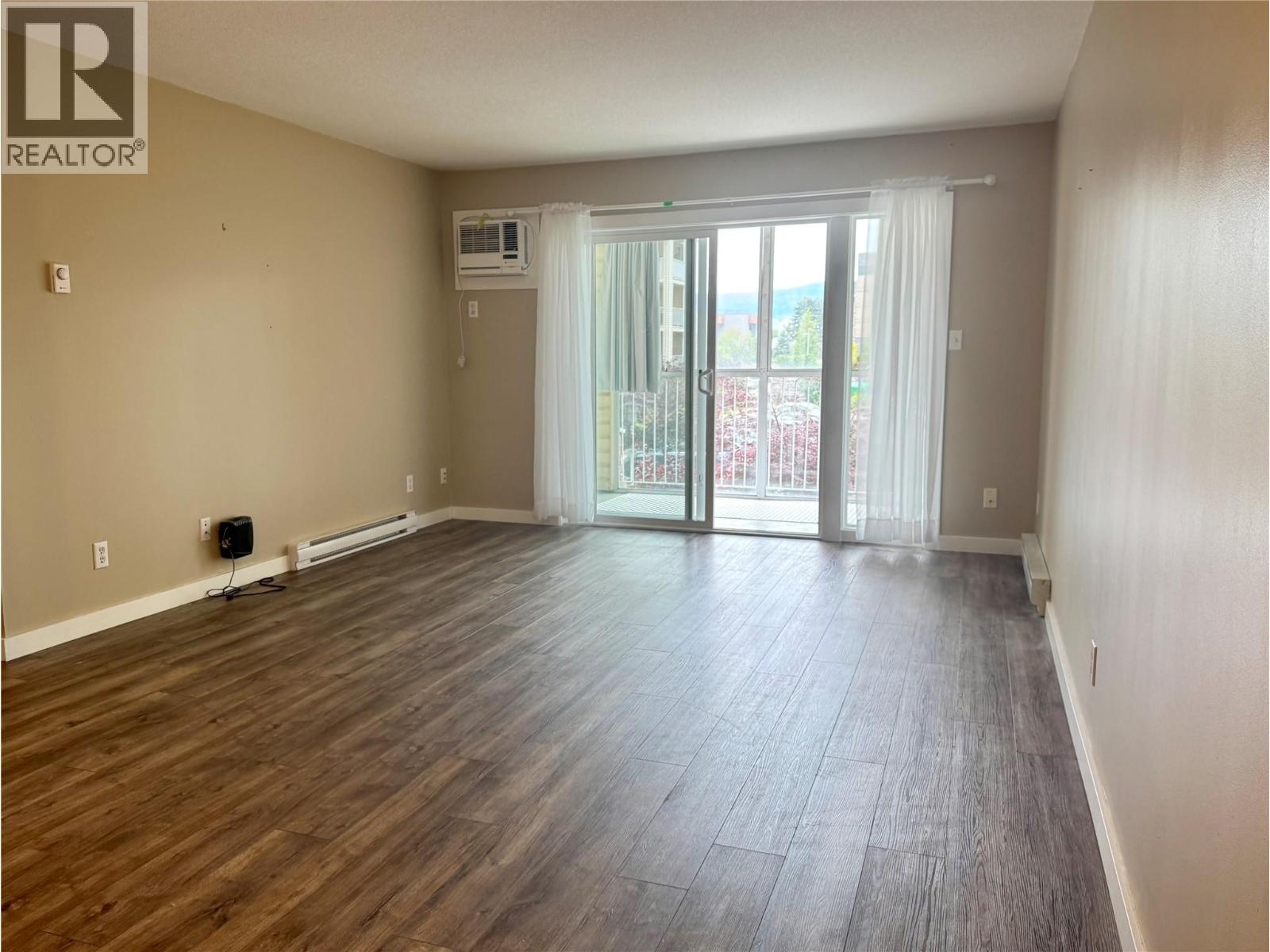 Picture for Unit #203, 769 KLO  Road