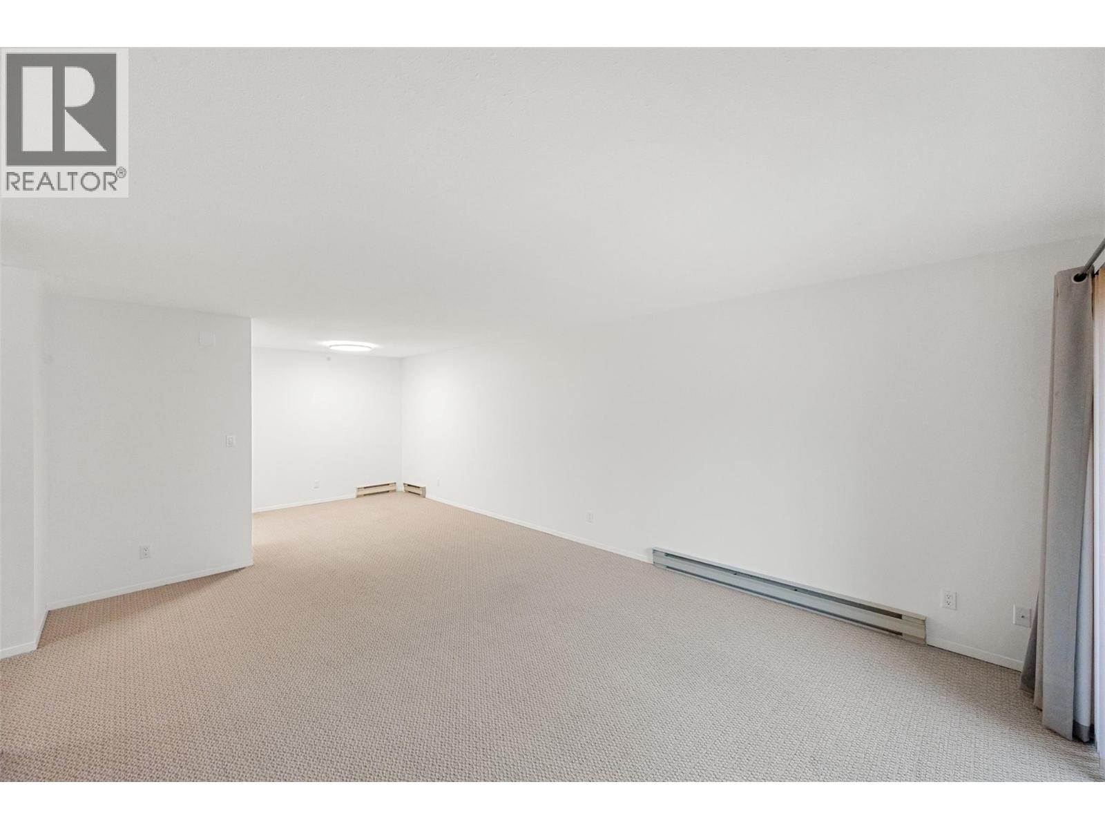 Picture for Unit #404, 284 YORKTON  Avenue https://www.cirrealty.ca/reb/bc/9/10366359_9.jpg