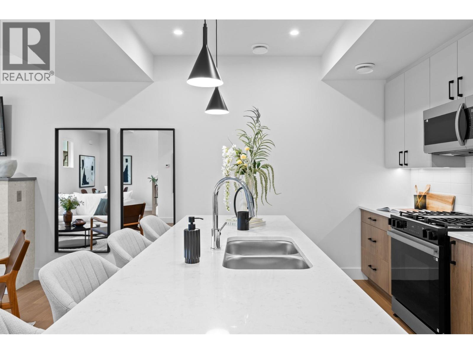 Picture for Unit #6, 1463 Inkar  Road