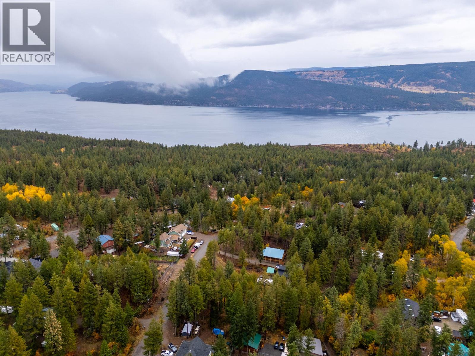 Picture for 849 Balsam  Road https://www.cirrealty.ca/reb/bc/9/10366529_56.jpg