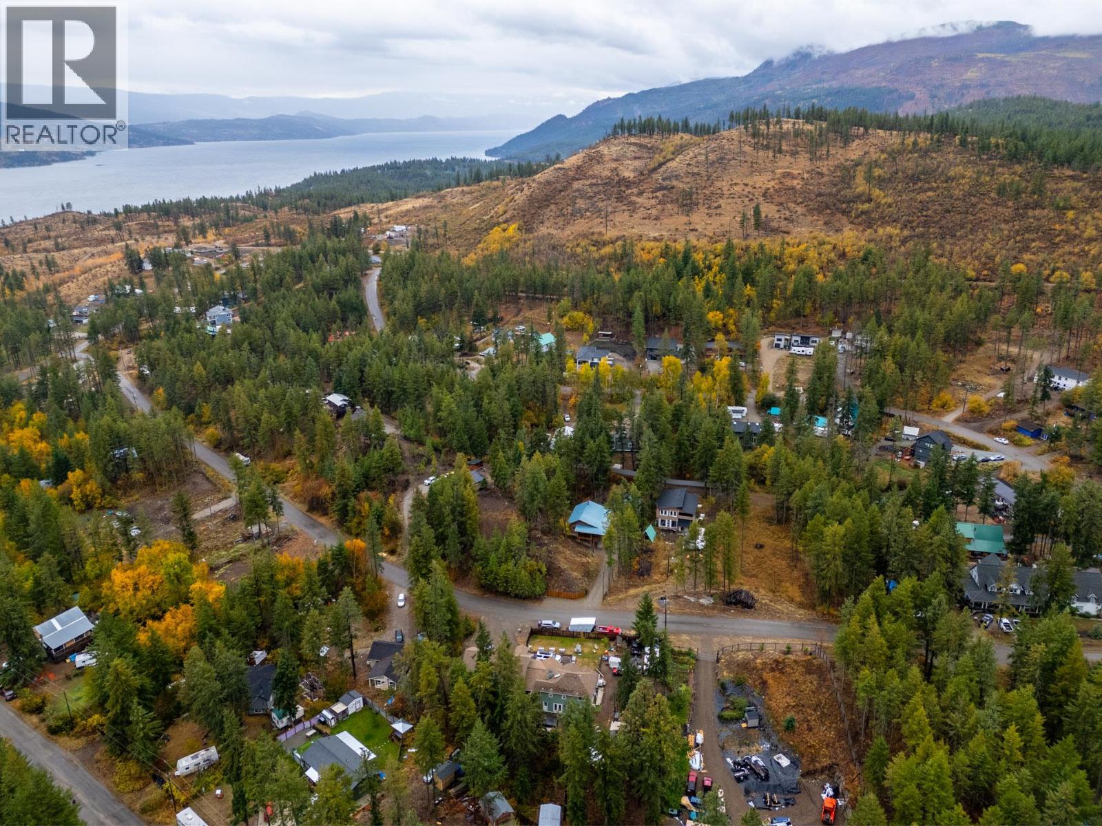 Picture for 849 Balsam  Road https://www.cirrealty.ca/reb/bc/9/10366529_58.jpg