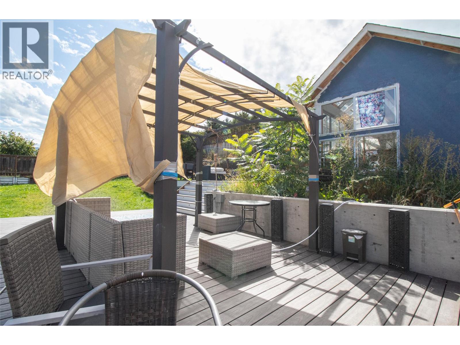 Picture for 2160 Lynrick  Road https://www.cirrealty.ca/reb/bc/9/10366549_18.jpg