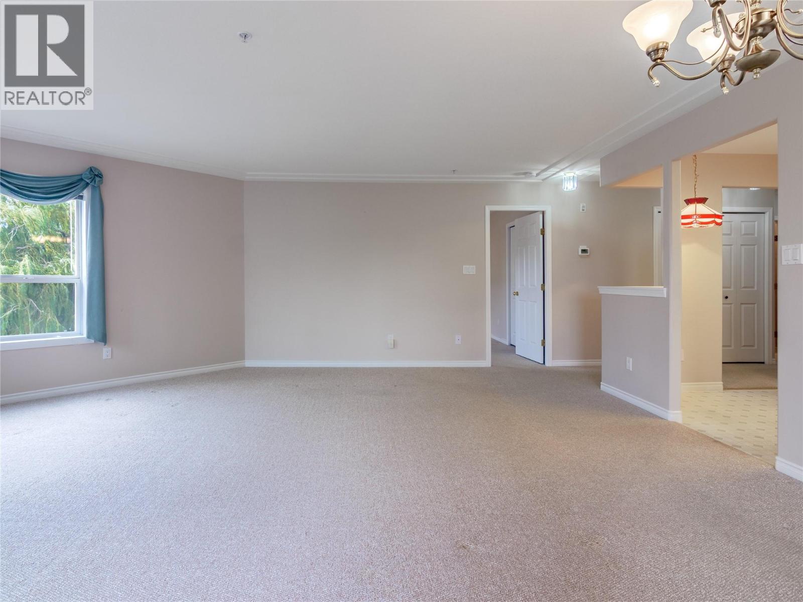 Picture for Unit #301, 2255 Atkinson  Street https://www.cirrealty.ca/reb/bc/9/10366619_7.jpg