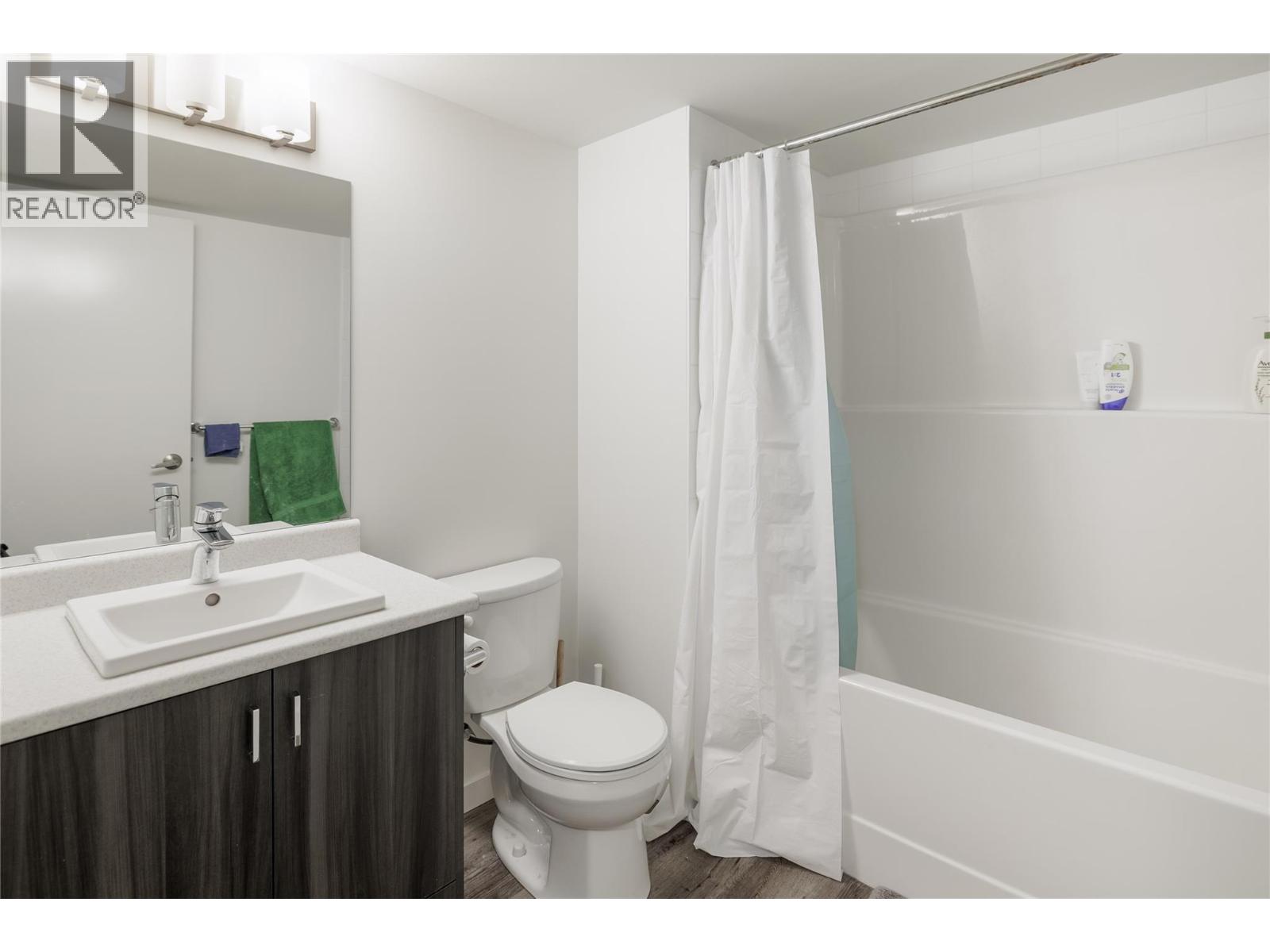 Picture for Unit #107, 655 Academy  Way https://www.cirrealty.ca/reb/bc/9/10366729_15.jpg