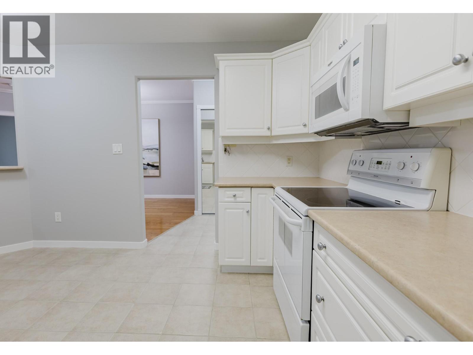 Picture for Unit #108, 303 Whitman  Road https://www.cirrealty.ca/reb/bc/9/10366859_12.jpg