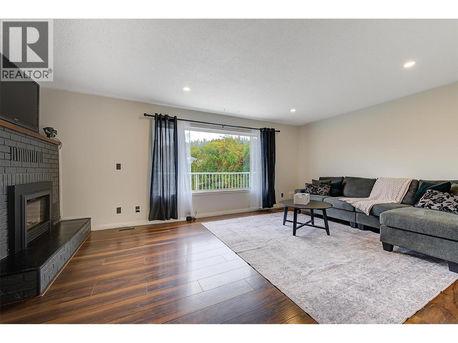 Picture for 790 Torrs  Court