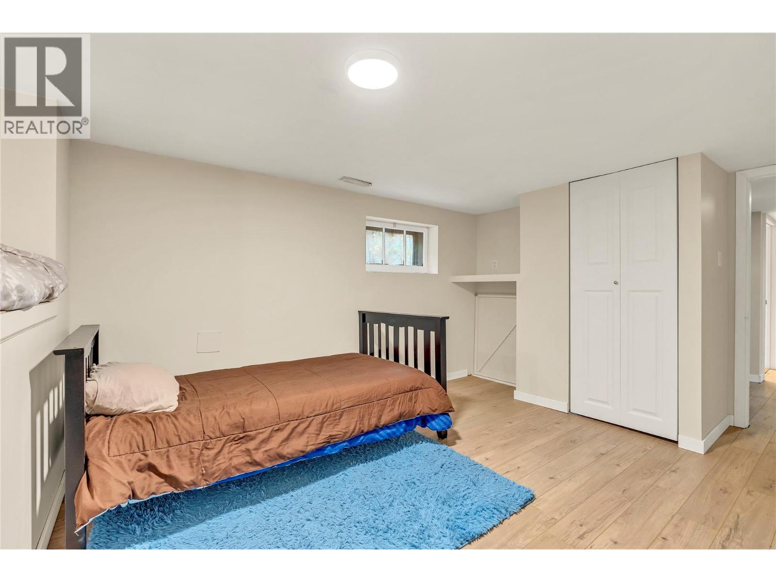 Picture for 796 Chase  Avenue https://www.cirrealty.ca/reb/bc/9/10366929_12.jpg