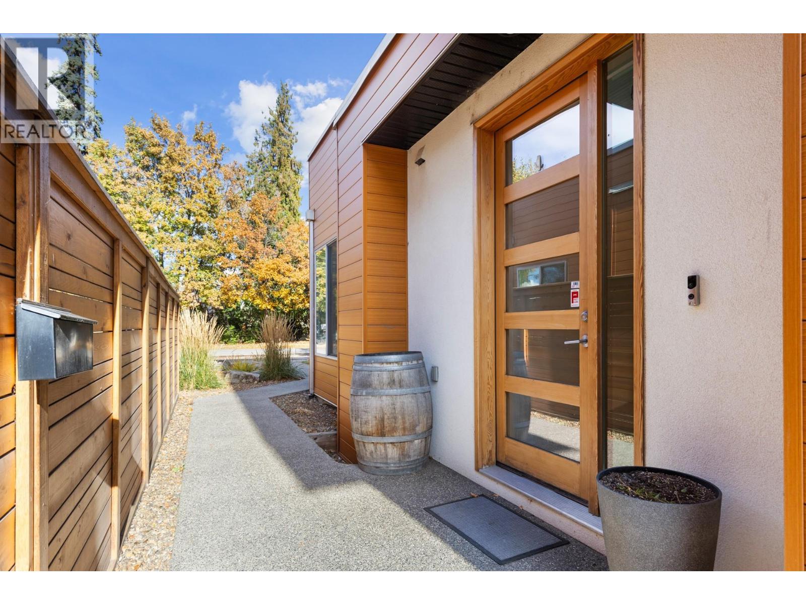 Picture for 443 Christleton  Avenue