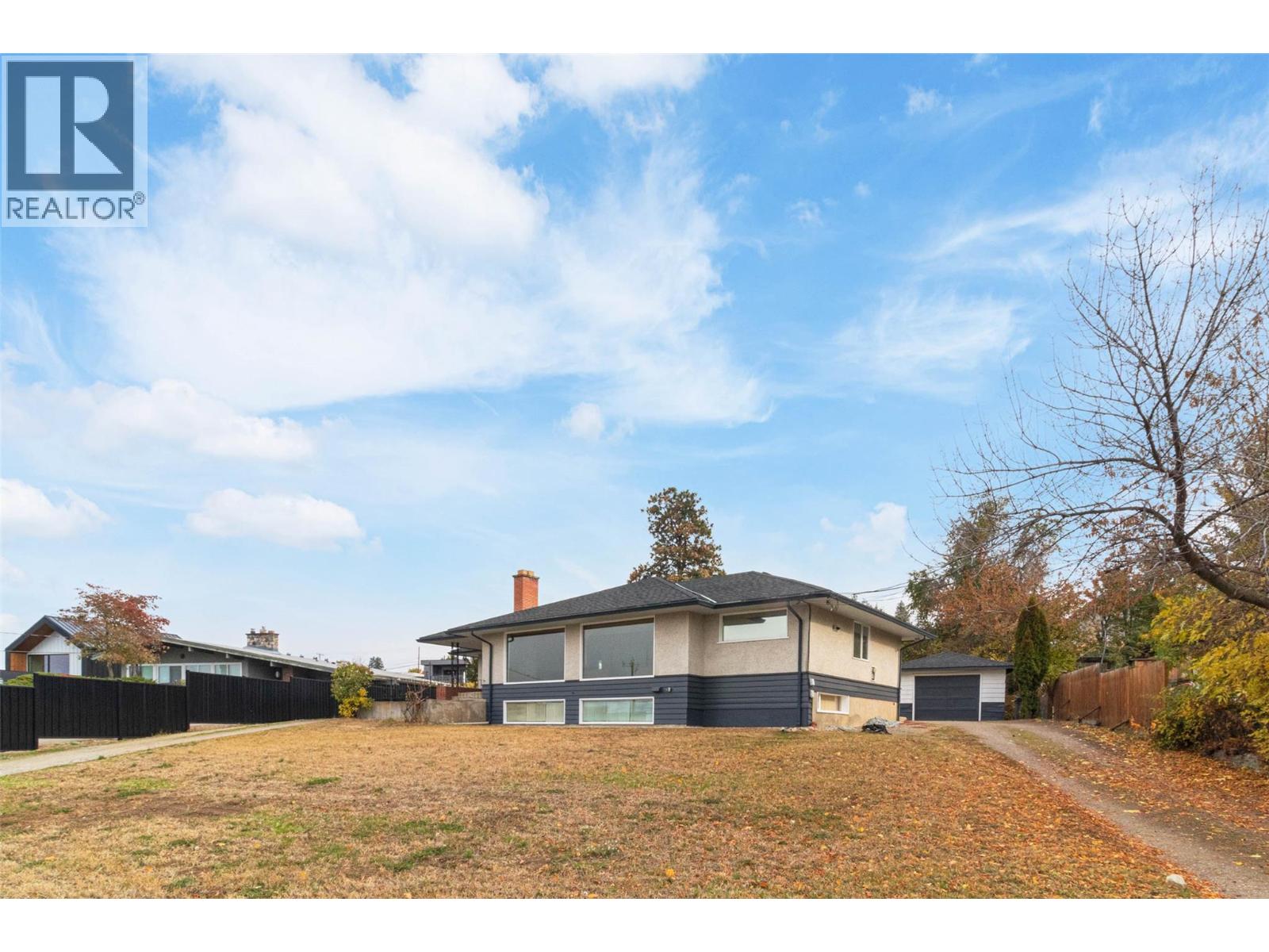 Picture for 4829 Lakeshore  Road