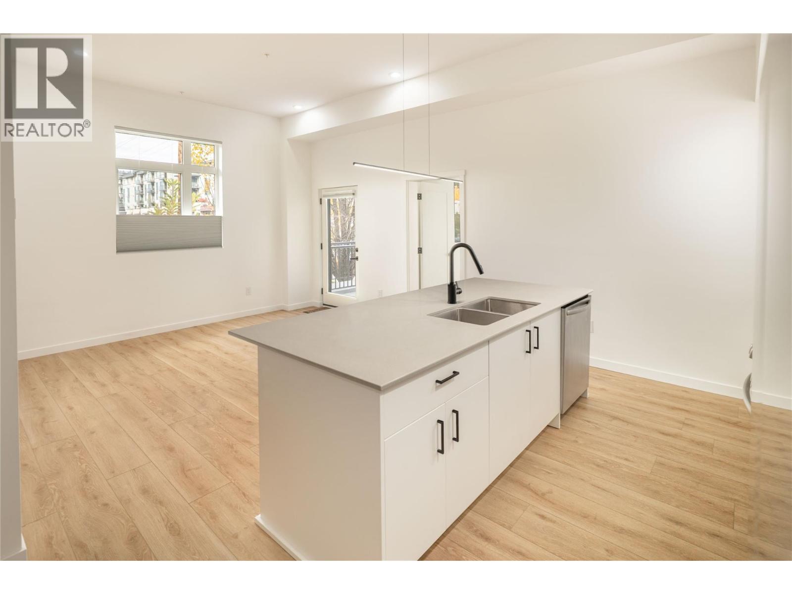 Picture for Unit #105, 660 Cawston  Avenue