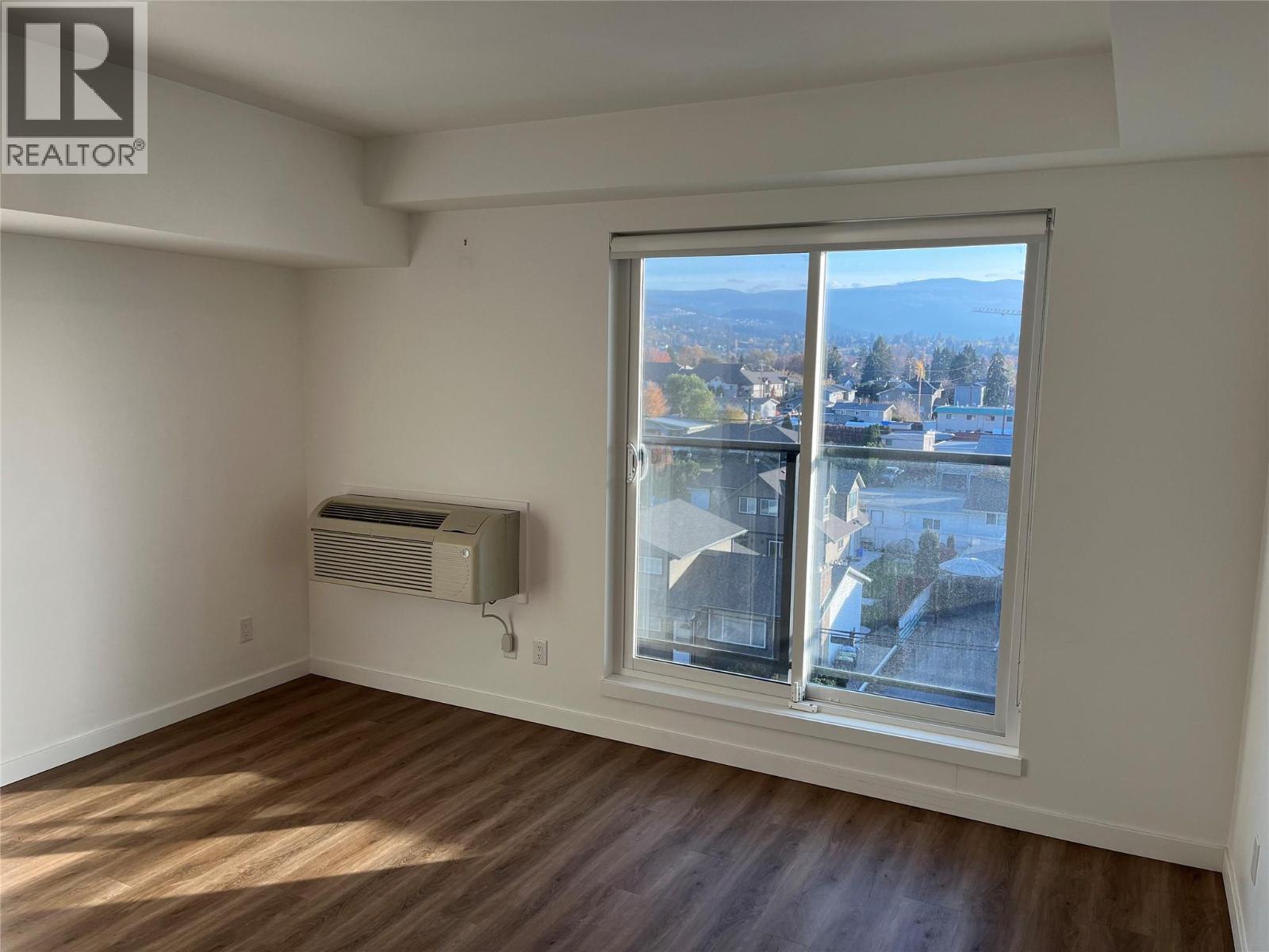 Picture for Unit #518, 615 Rutland  Road