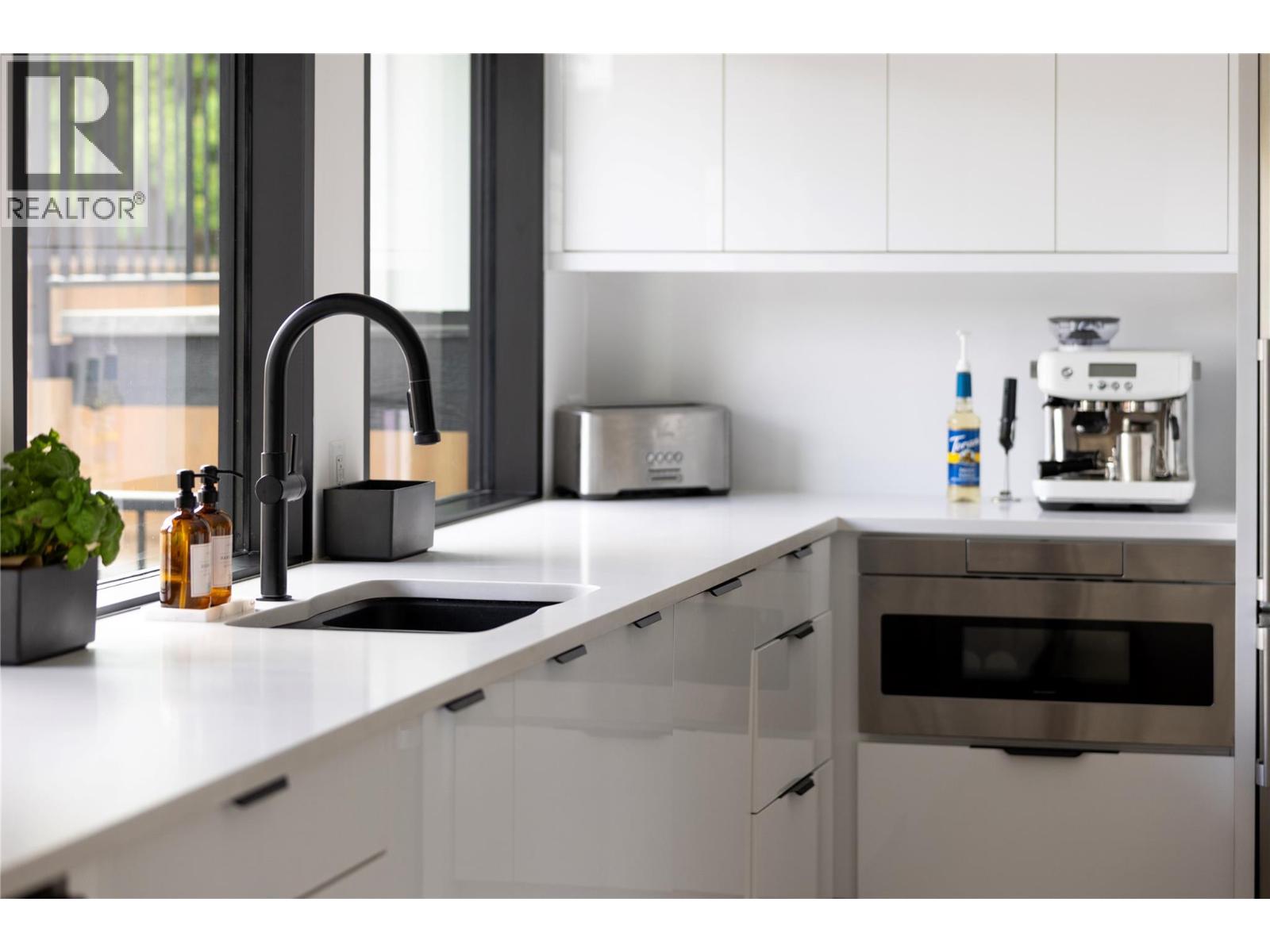 Picture for 4265 Lakeshore  Road