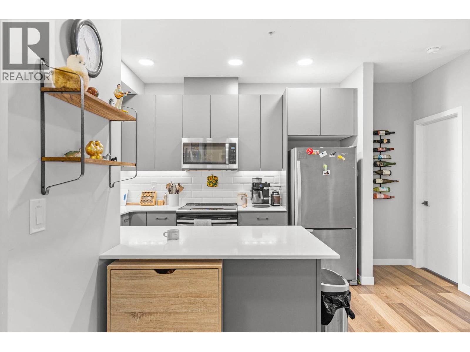 Picture for Unit #409, 722 Valley  Road