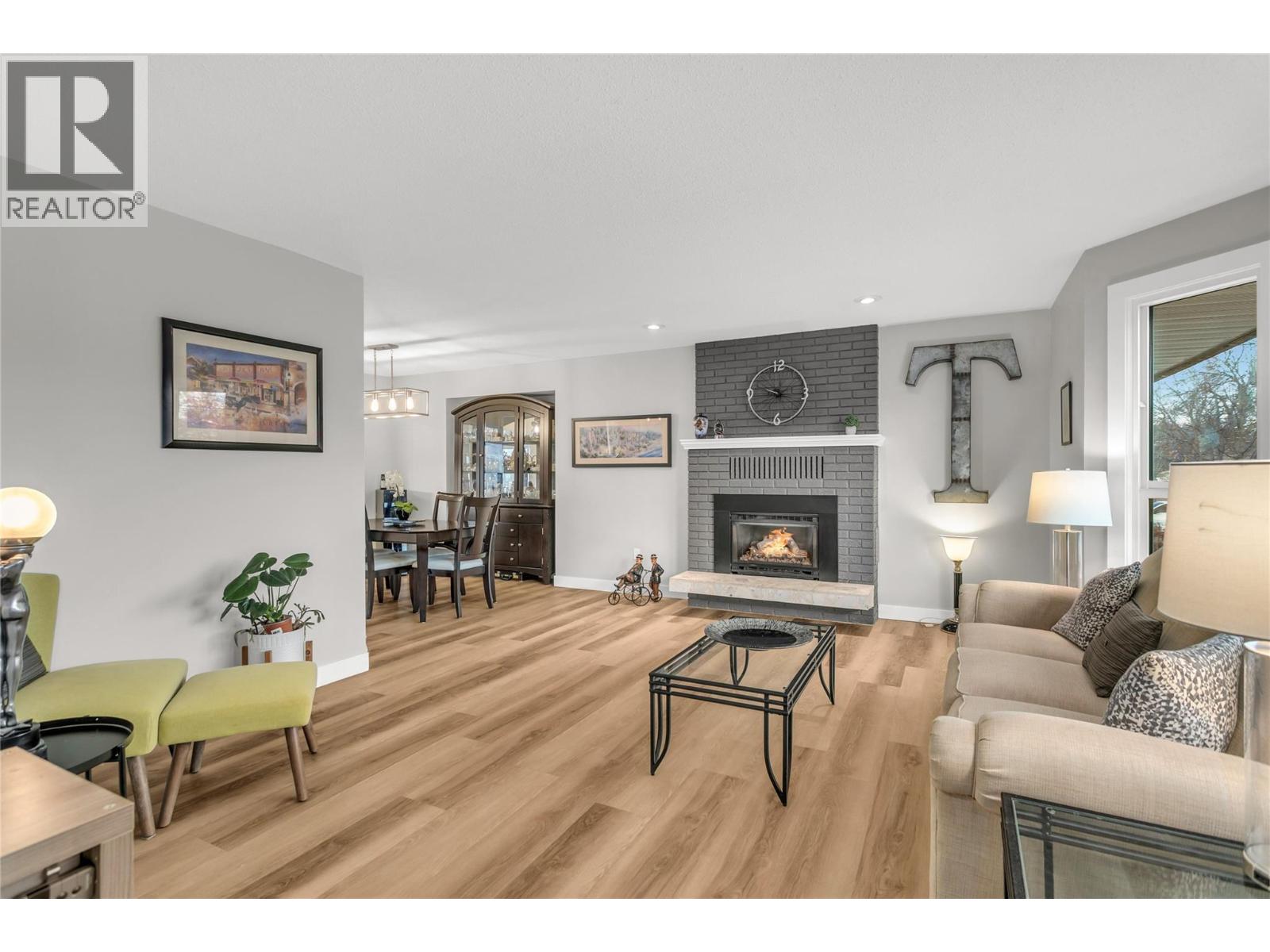 Picture for 935 Hickory  Road