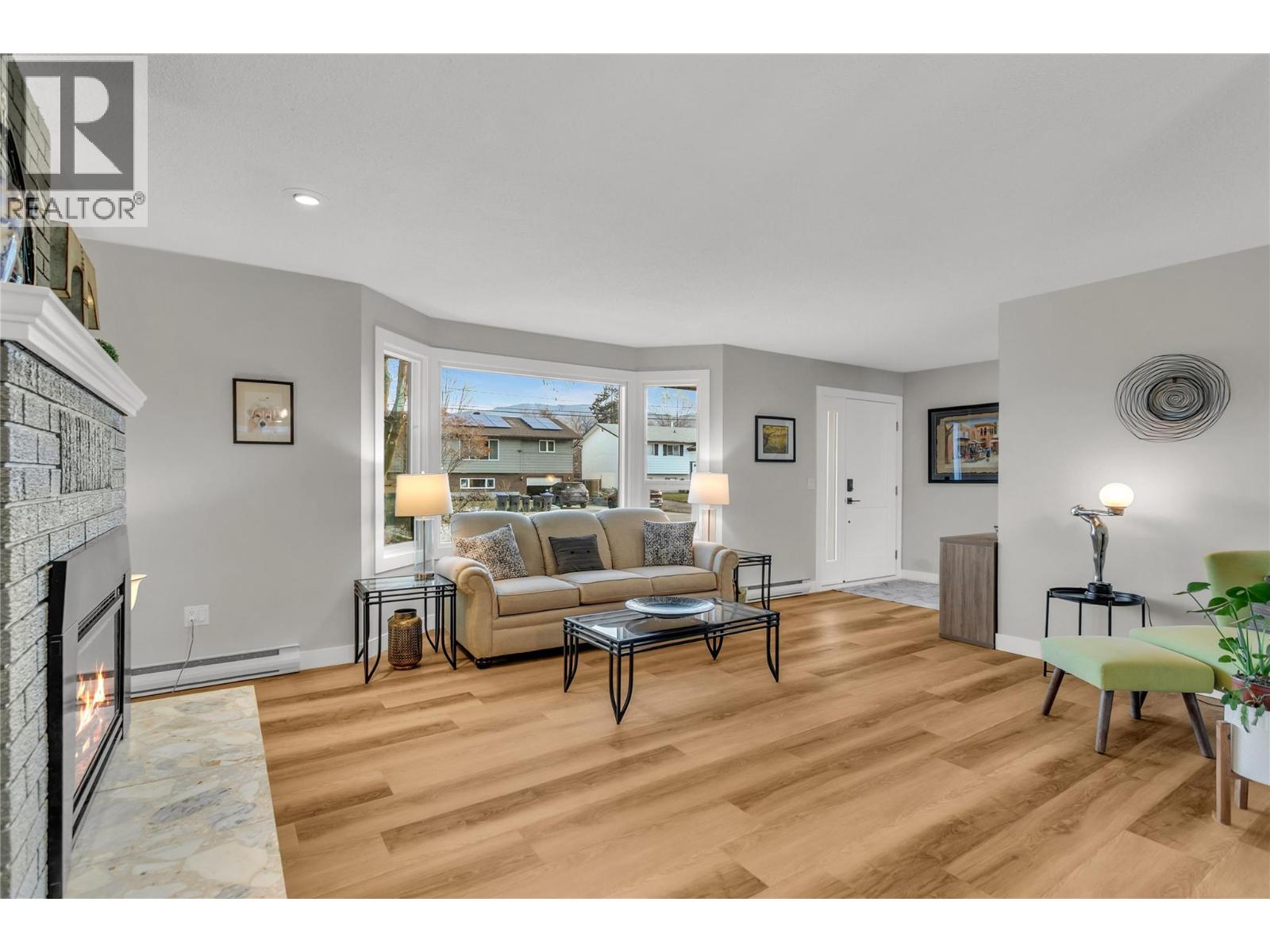 Picture for 935 Hickory  Road