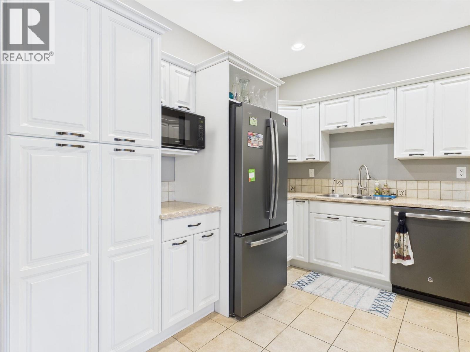 Picture for Unit #108, 15 Solana Key  Court