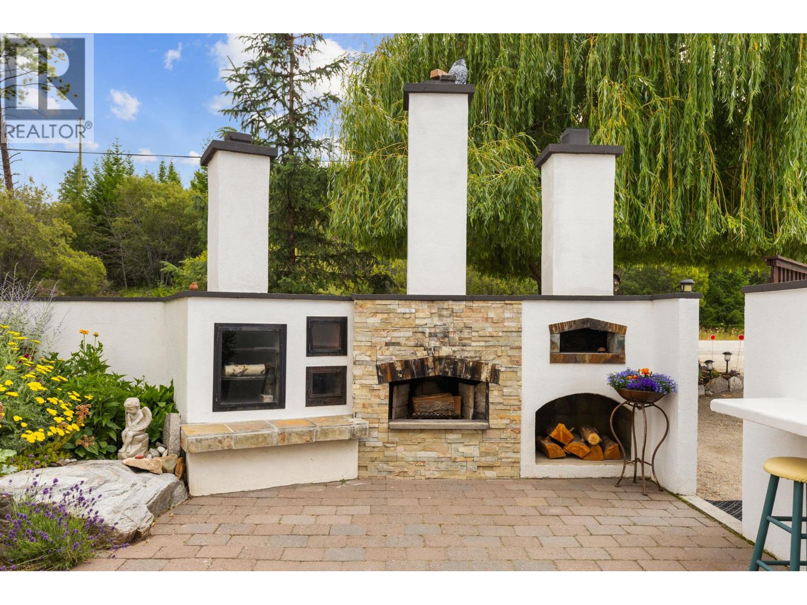 Picture for 2286 CARMI  Road