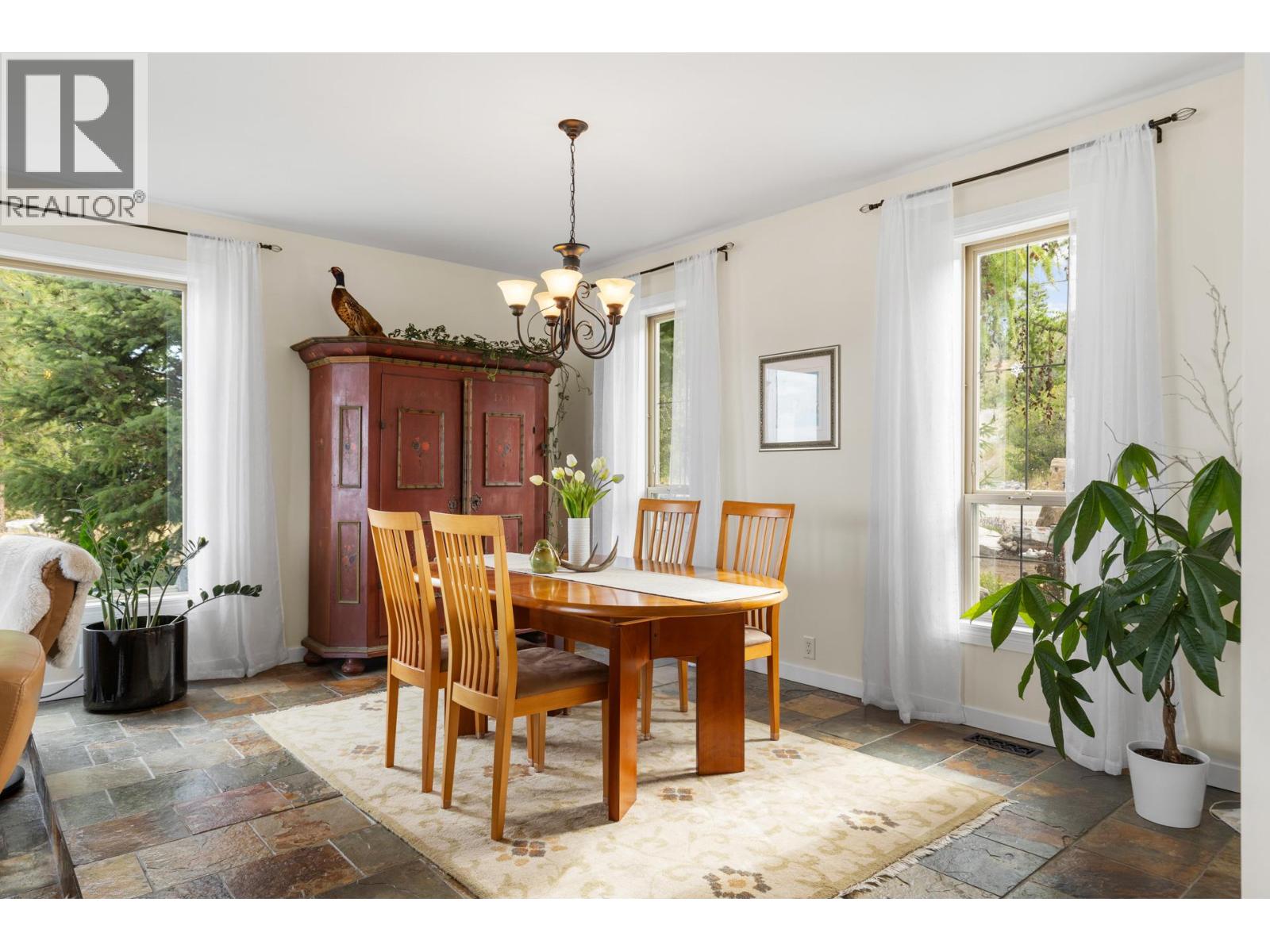 Picture for 2286 CARMI  Road