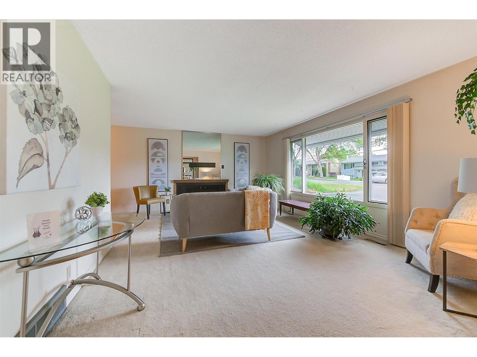 Picture for 780 Dundee  Road