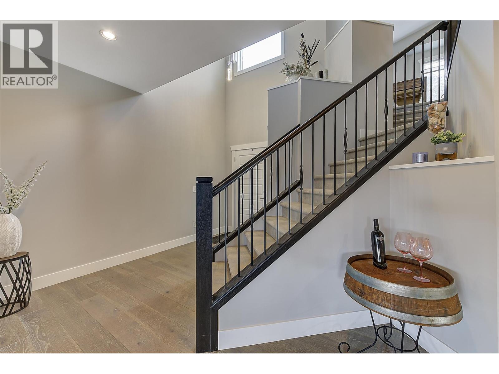 Picture for 3082 Riesling  Way